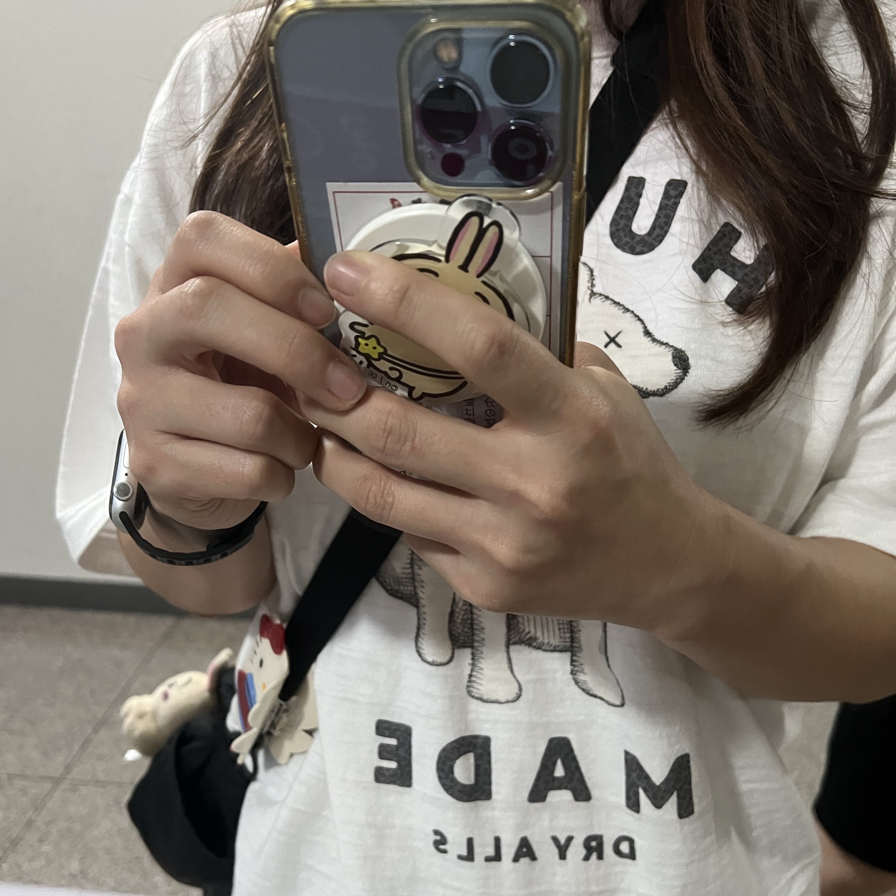 Human Made x Kaws Graphic T-Shirt White - Seoul Store Exclusive, Porter Senses Doctors Bag Black 착용 스타일