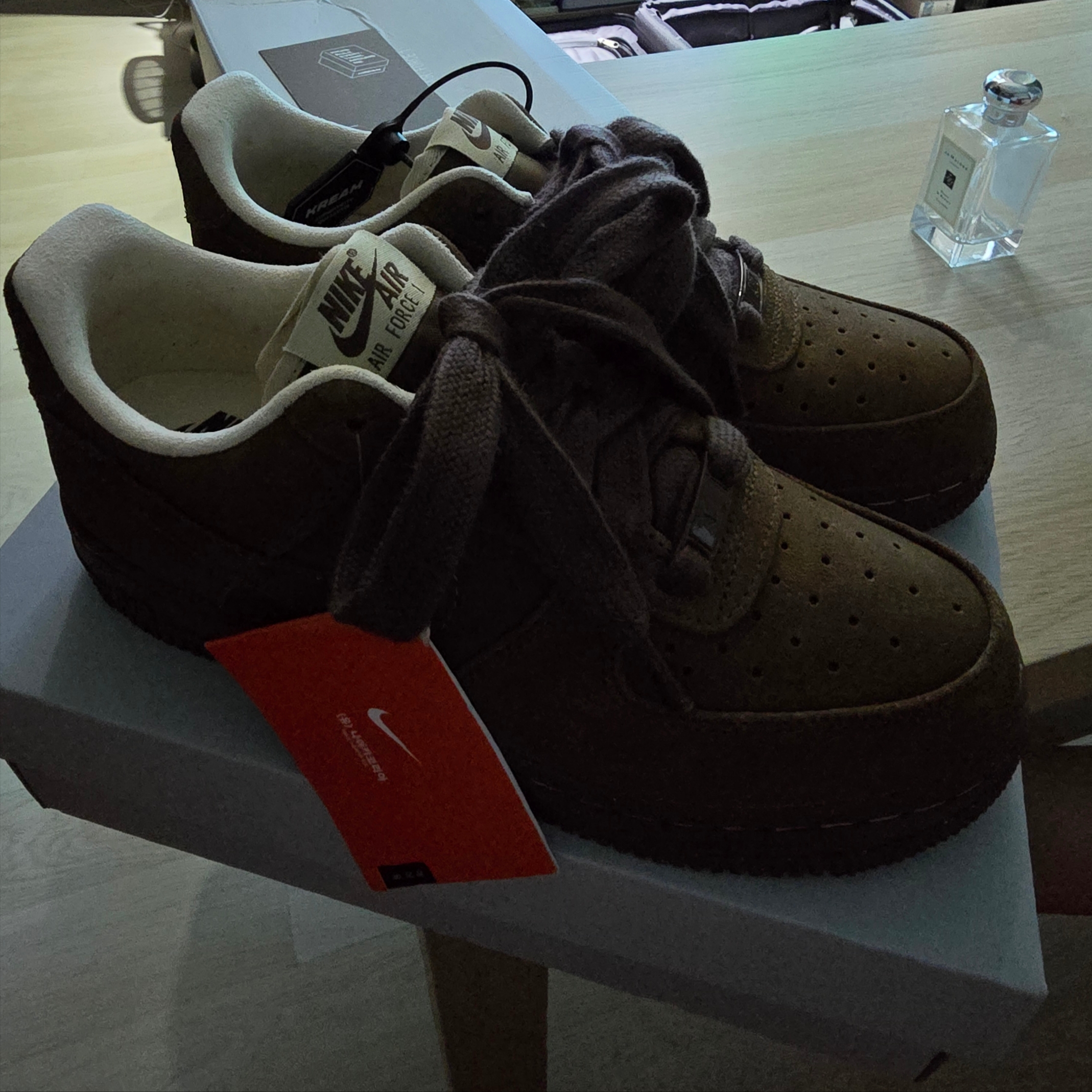(W) Nike Air Force 1 '07 Cacao Wow 착용 스타일