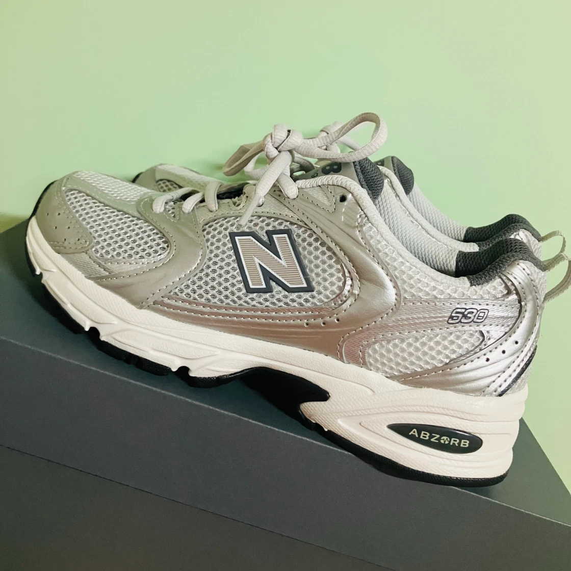 뉴발란스 530 그레이 매터 실버 메탈릭 | New Balance | KREAM New Balance 530 Grey Matter Silver Metallic