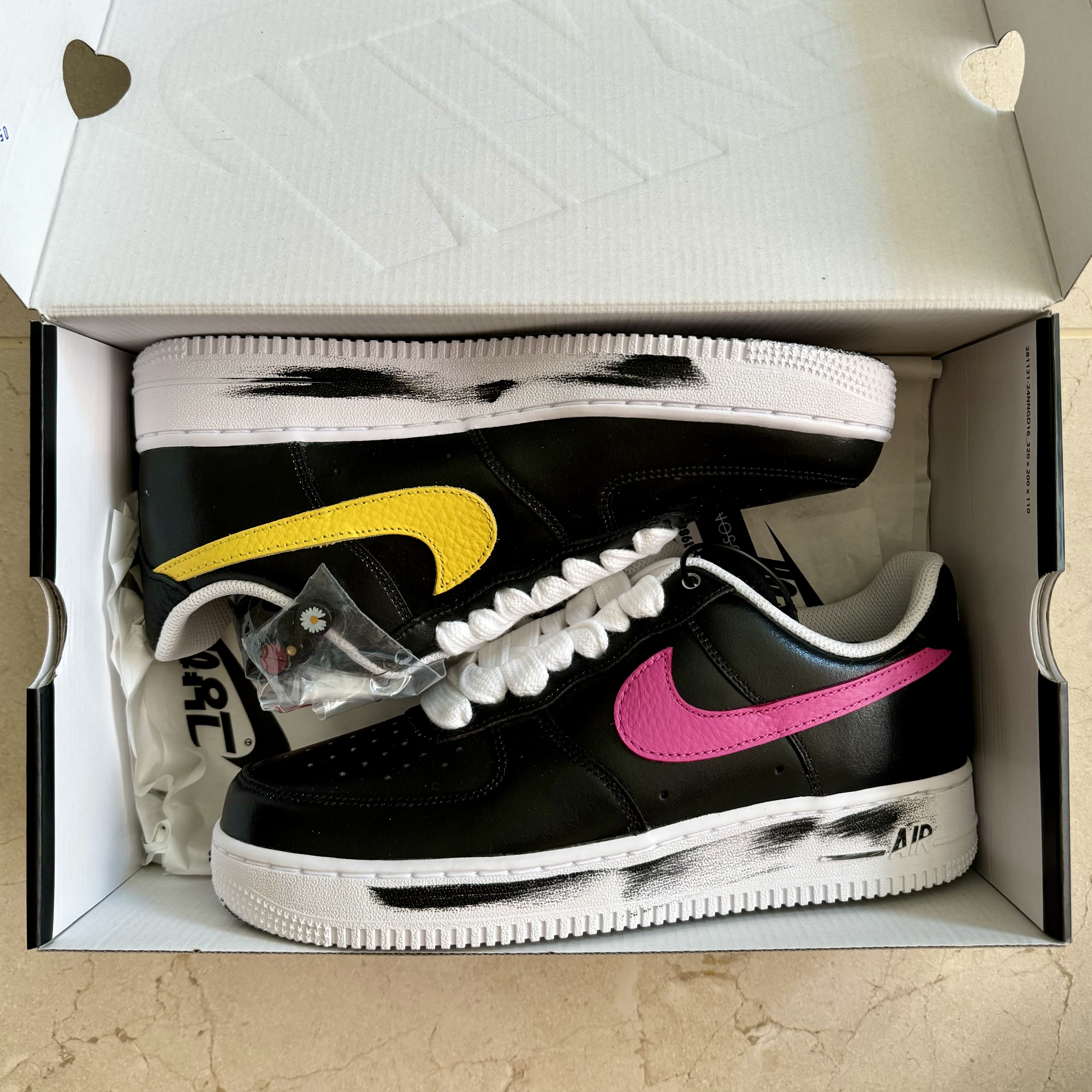 Nike x Peaceminusone Air Force 1 Low Para-Noise 3.0 Black and Multicolor 착용 스타일
