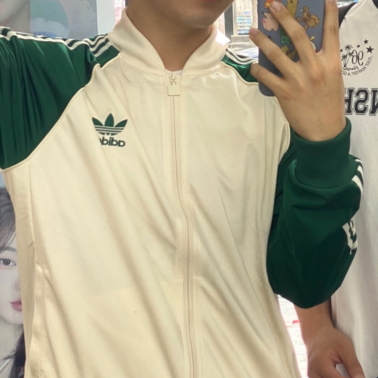 Adidas SST Track Top Wonder White Collegiate Green - KR Sizing 착용 스타일 - 3
