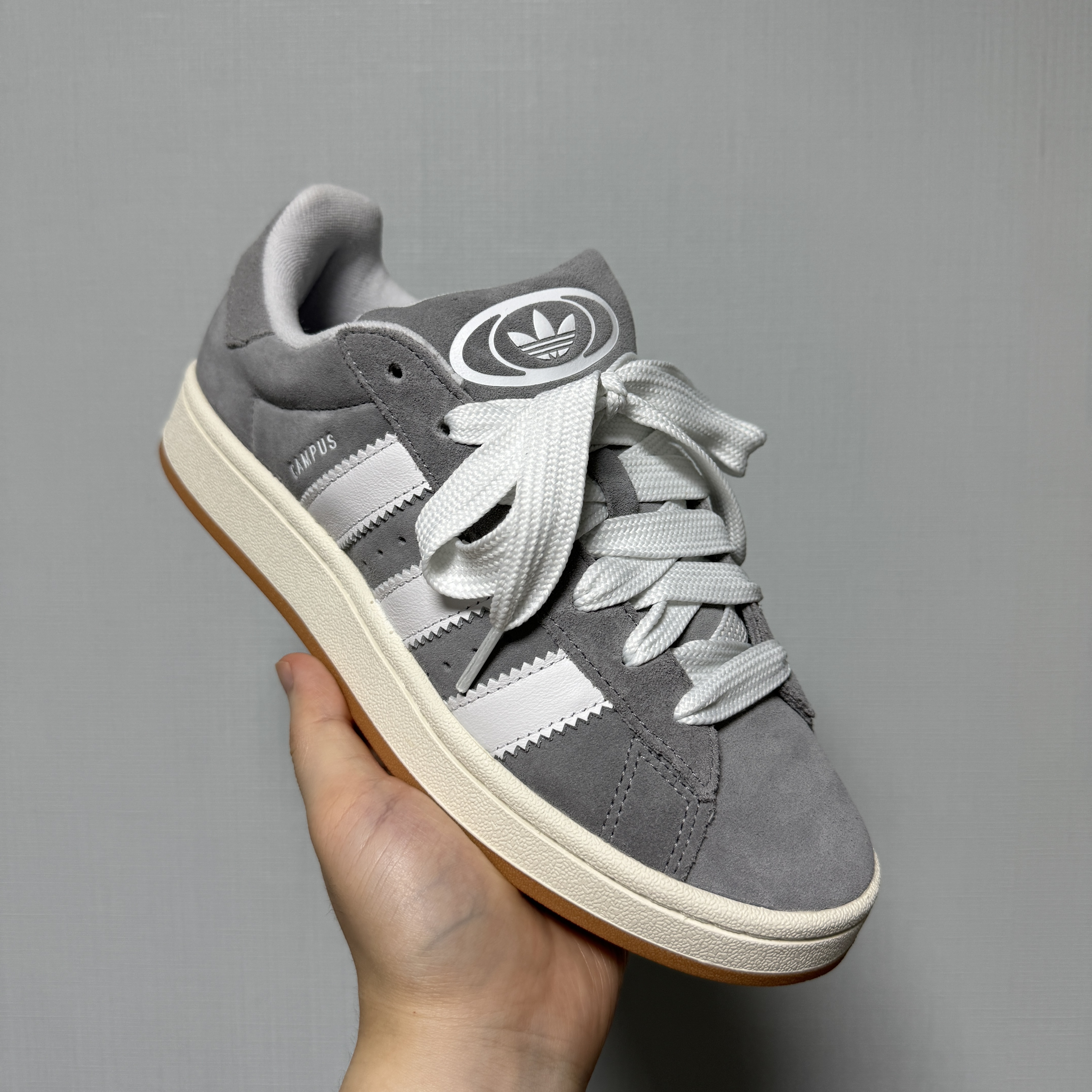 Adidas Campus 00s Grey Cloud White 착용 스타일