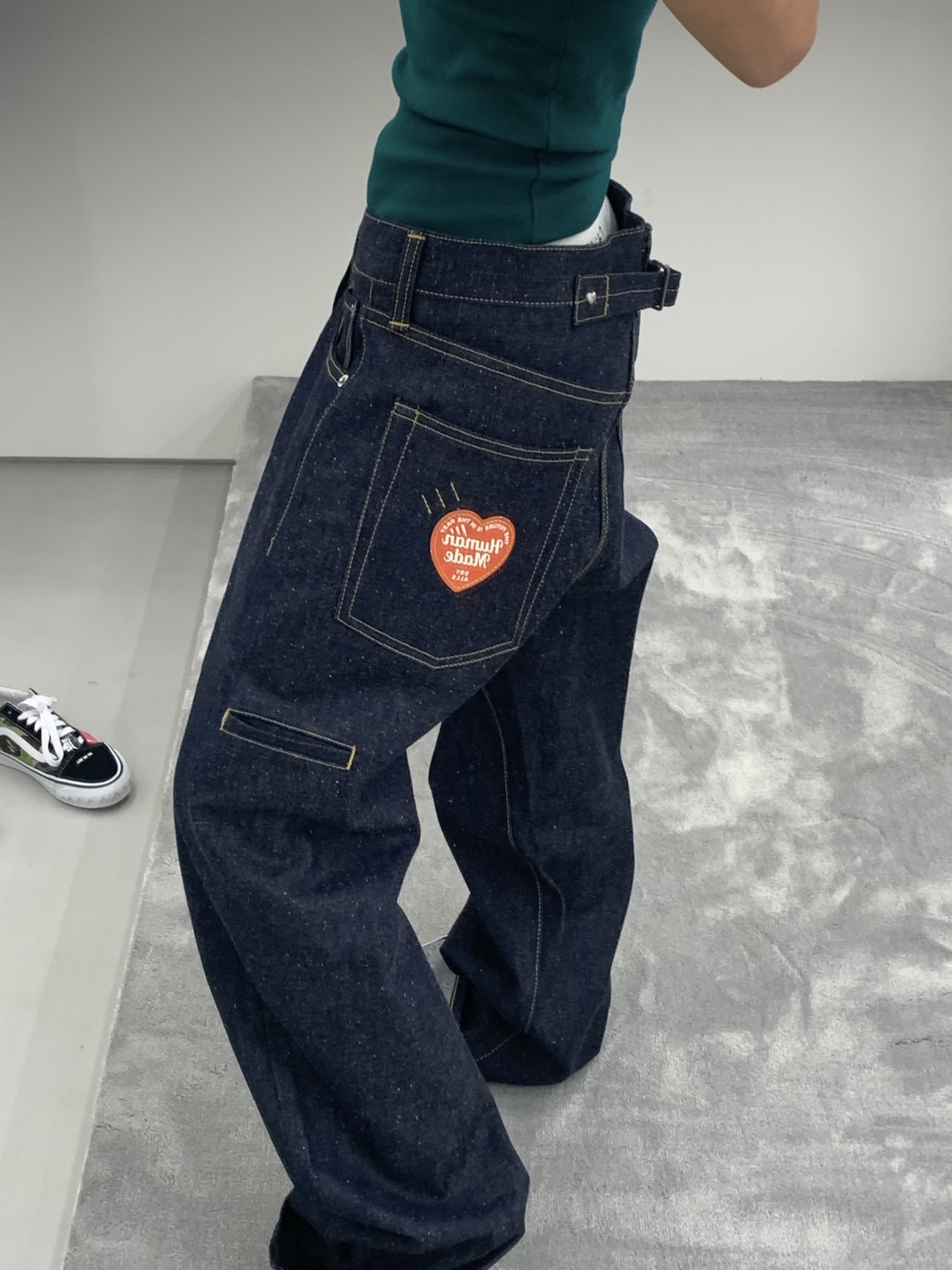Human Made Straight Denim Pants Past Indigo, Vans x BAPE Old Skool TB LX Black 착용 스타일