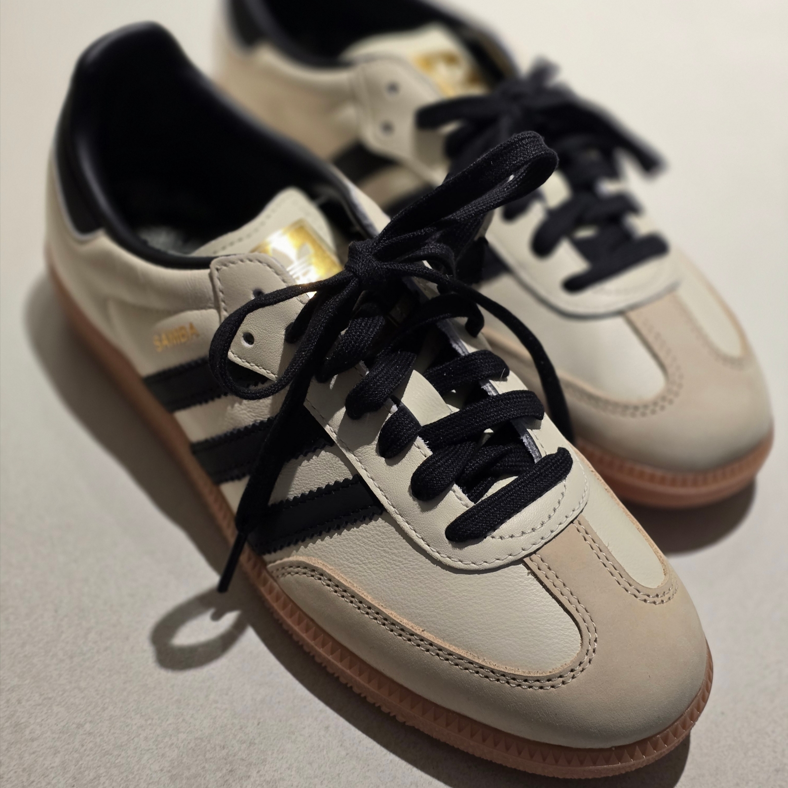 (W) Adidas Samba OG Cream White Core Black 착용 스타일