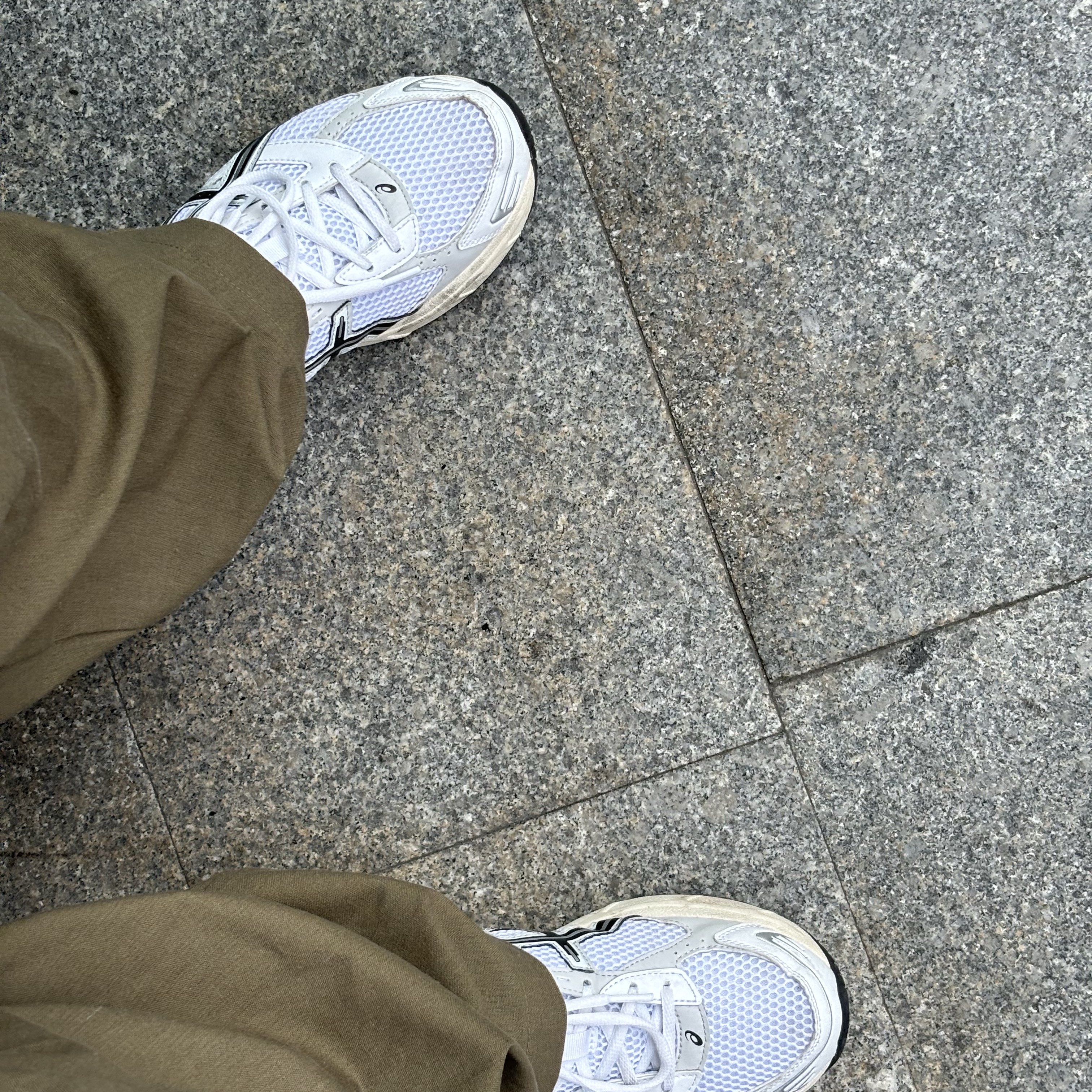 Asics Gel-1130 White Cloud Grey 착용 스타일