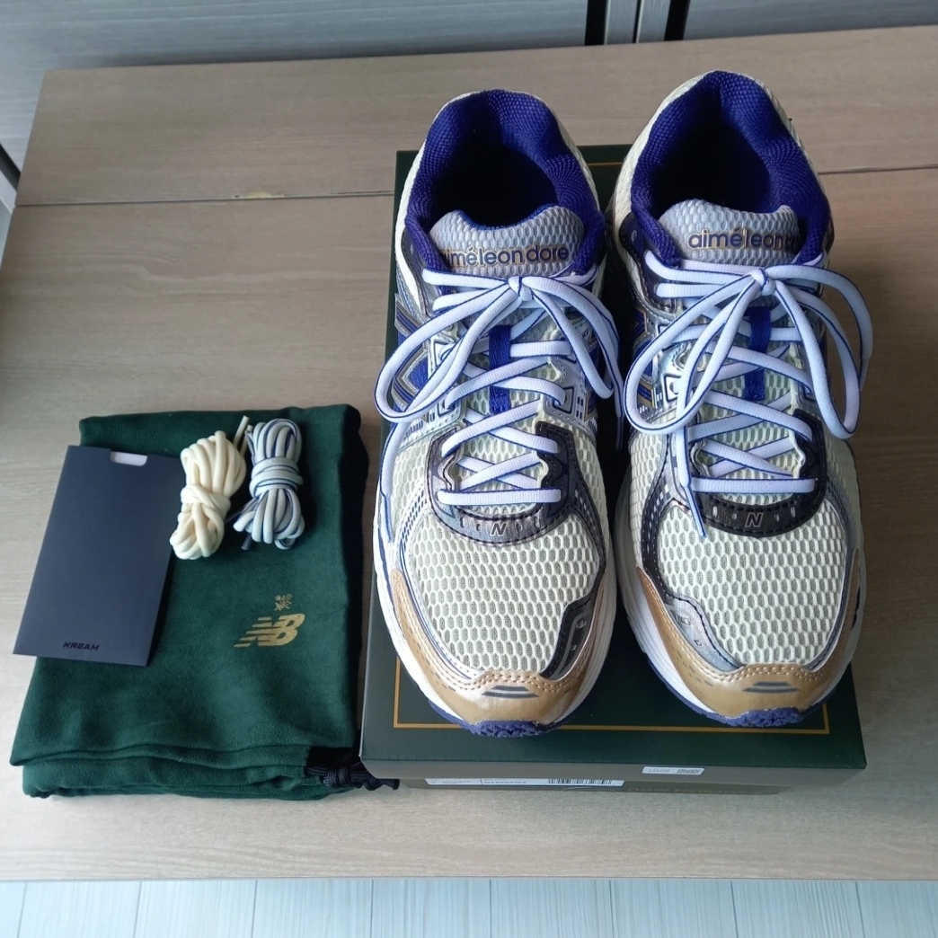 Jordan x Travis Scott Jumpman Jack TR Sail and Dark Mocha, New Balance 993 Made in USA Grey - D Standard 착용 스타일 - 3
