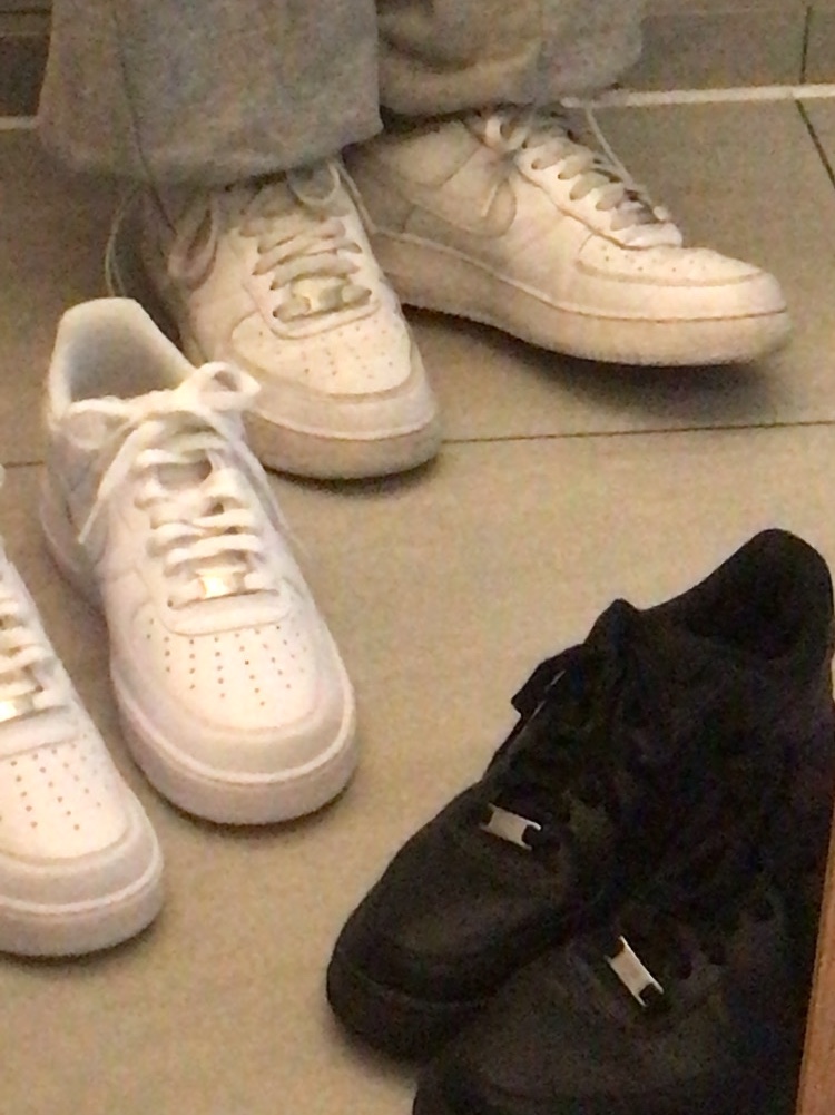 Nike Air Force 1 '07 Low Triple Black, Nike Air Force 1 '07 Low White 착용 스타일