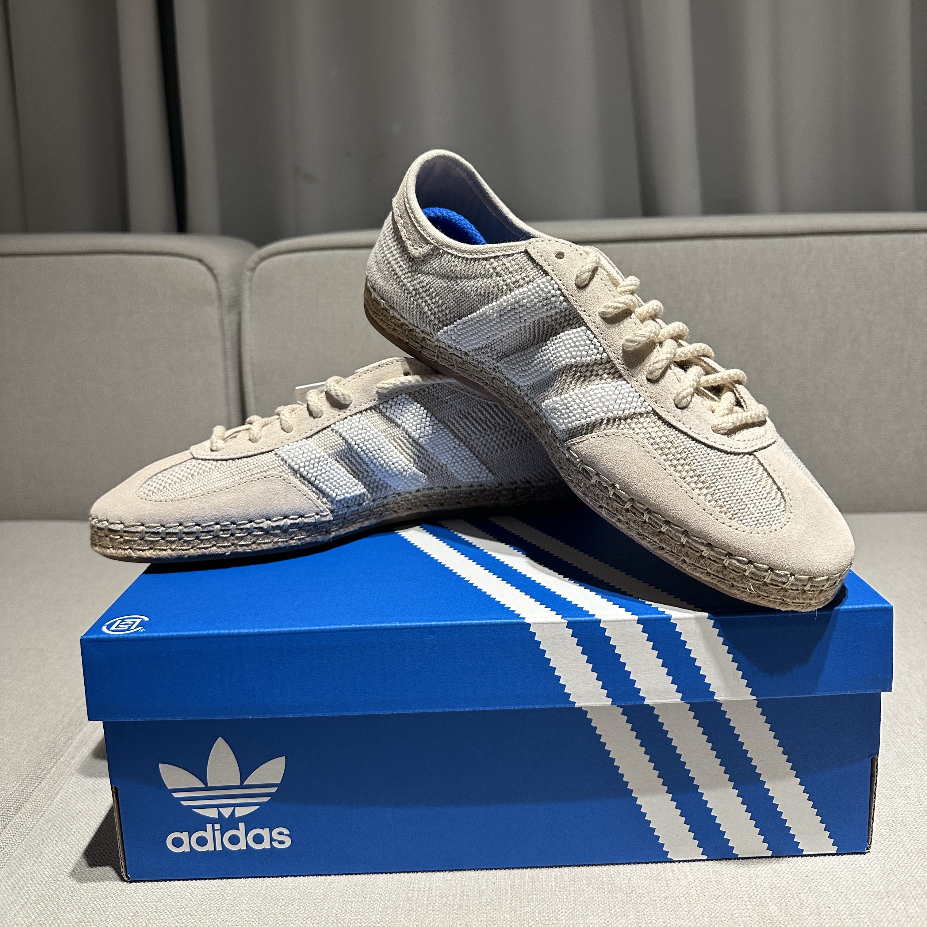 Adidas x Clot Gazelle Halo Ivory Cloud White 착용 스타일 - 2