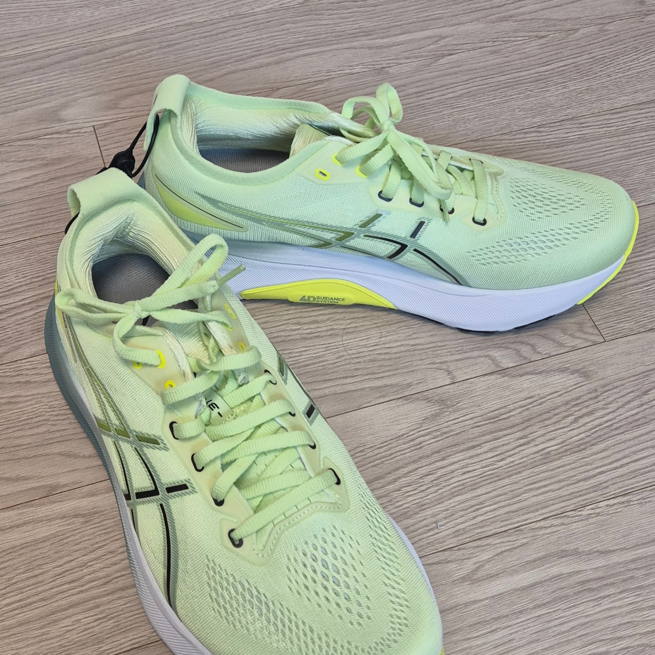 Asics Gel-Kayano 31 Cool Matcha Celadon - 4E Extra Wide 착용 스타일 - 2