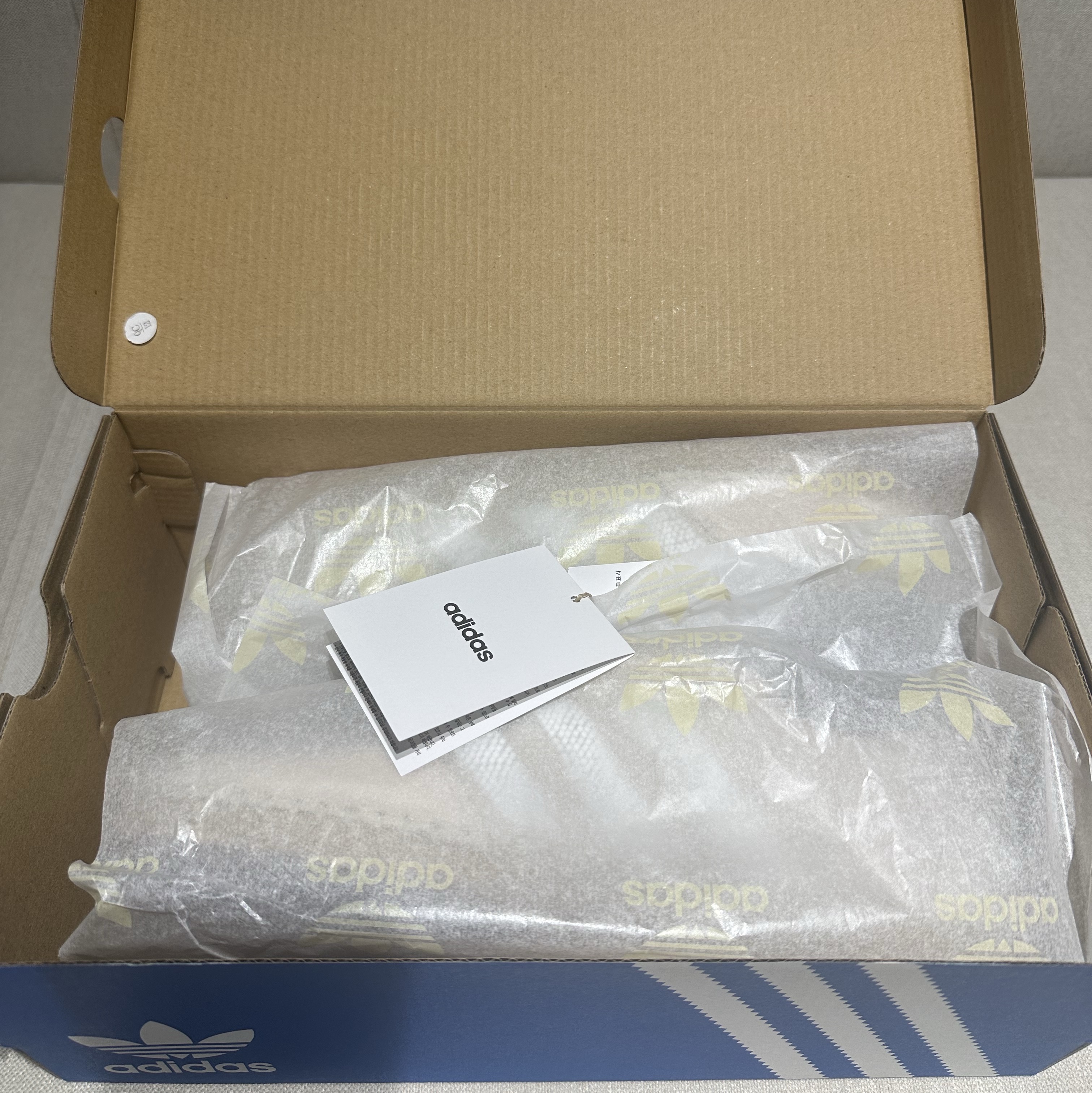 Adidas x Clot Gazelle Halo Ivory Cloud White 착용 스타일 - 2
