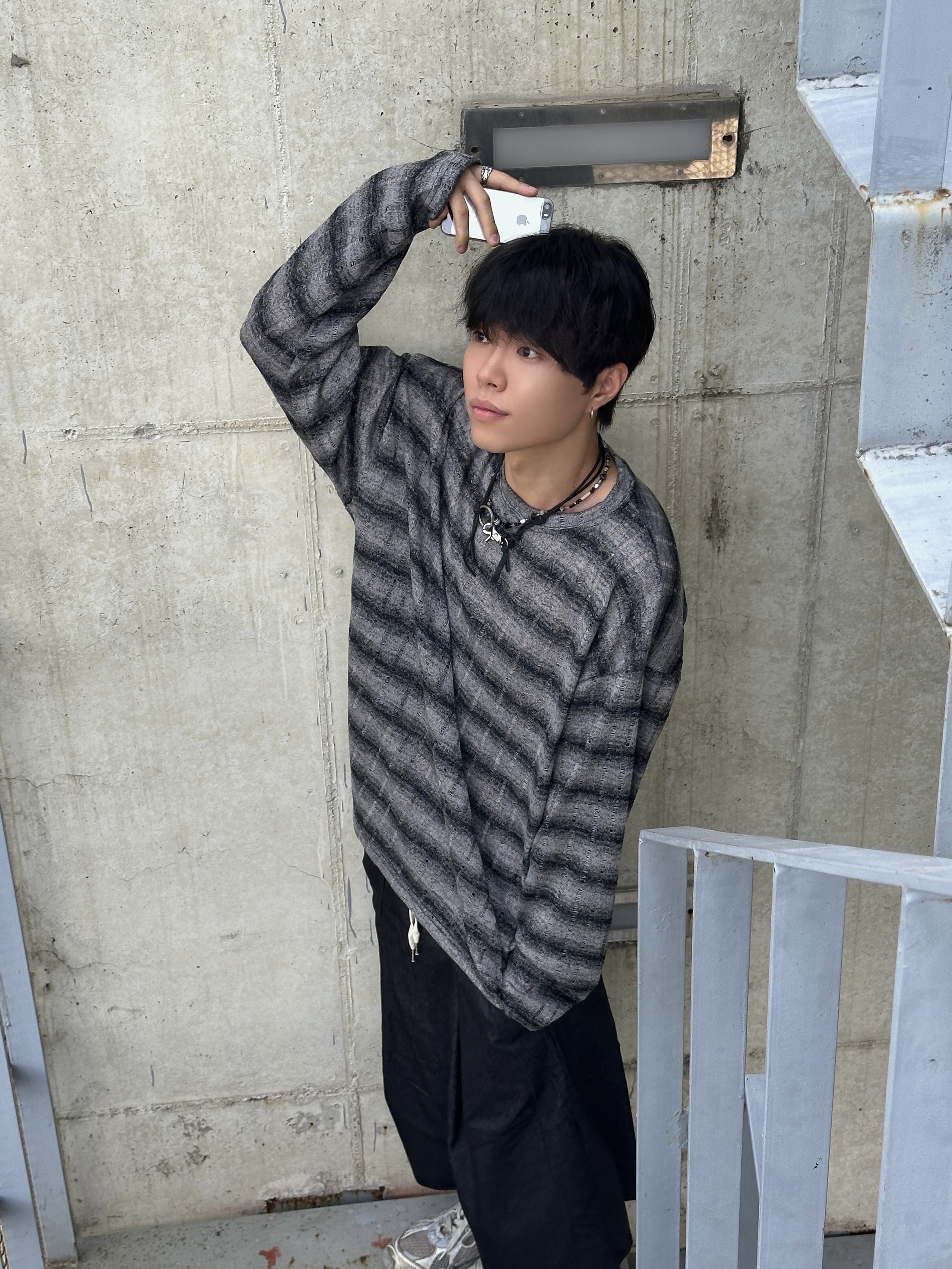 Balenciaga 3XL Sneakers Light Beige 착용 스타일 - 1