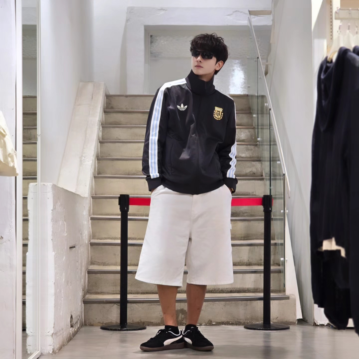 Adidas Argentina Beckenbauer Track Top Utility Black - KR Sizing, Adidas Argentina Beckenbauer Track Top Utility Black - US Sizing 착용 스타일 - 3