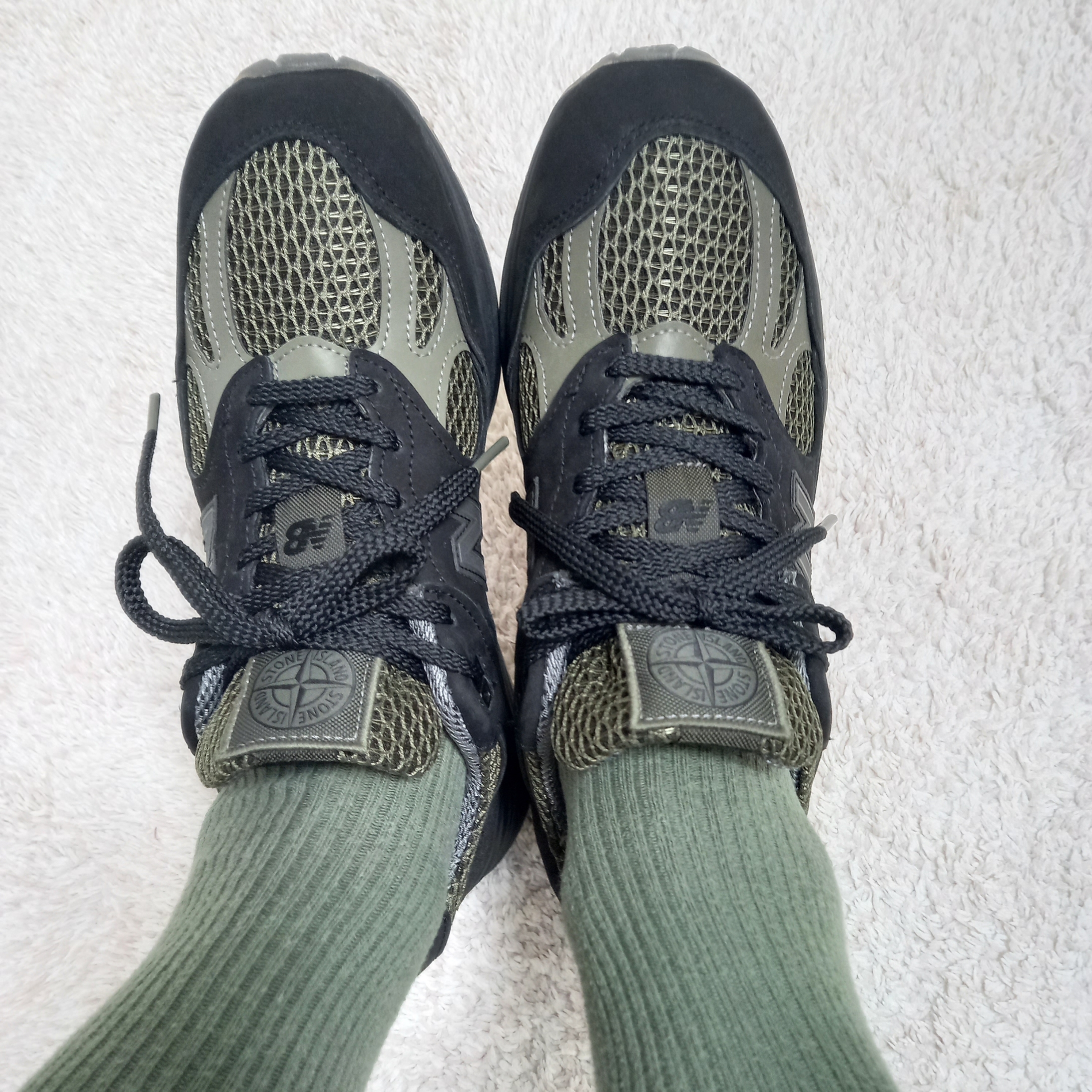 New Balance x Stone Island 991v2 Made in UK Black Olive Night, (W) Nike Air Force 1 '07 Cacao Wow 착용 스타일 - 1
