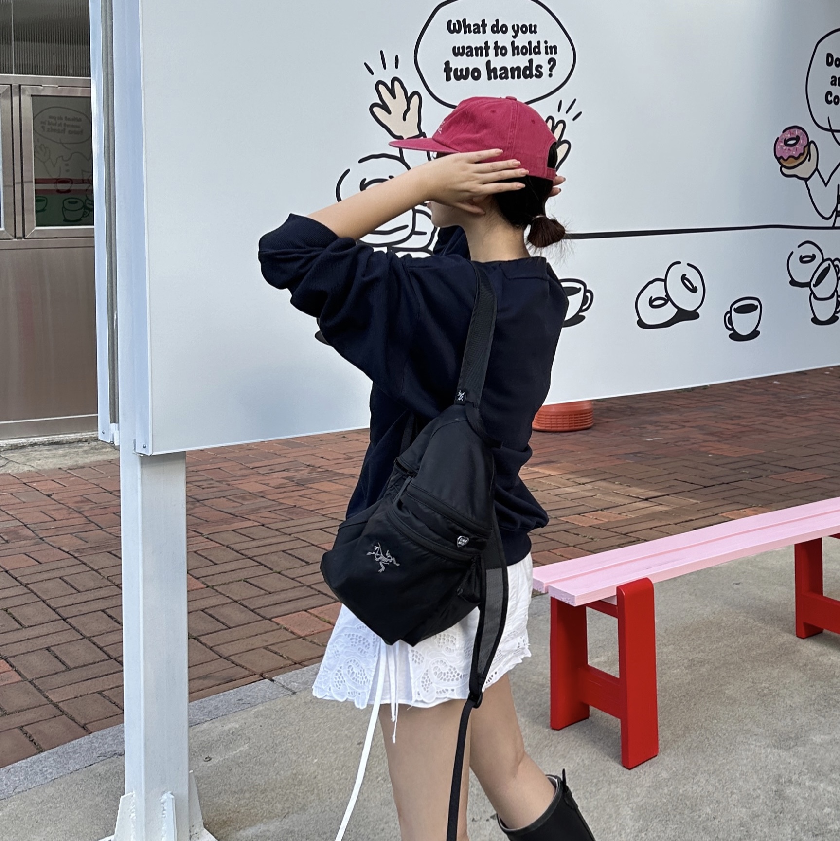 Hello Sunrise Washed Two Tone Logo 6Panel Cap Vintage Red 착용 스타일 - 4