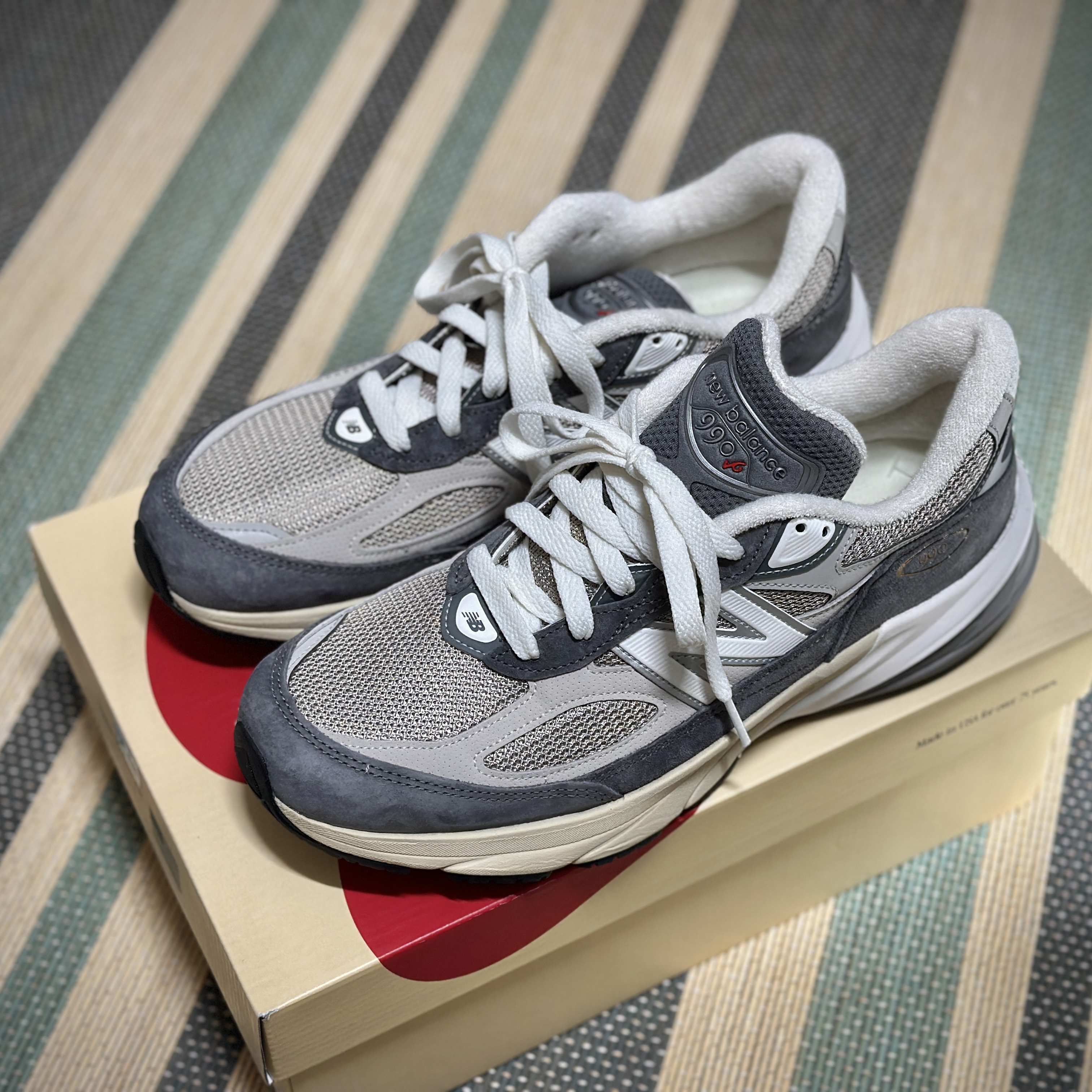 New Balance 990v6 Made in USA Castlerock Moonrock 착용 스타일