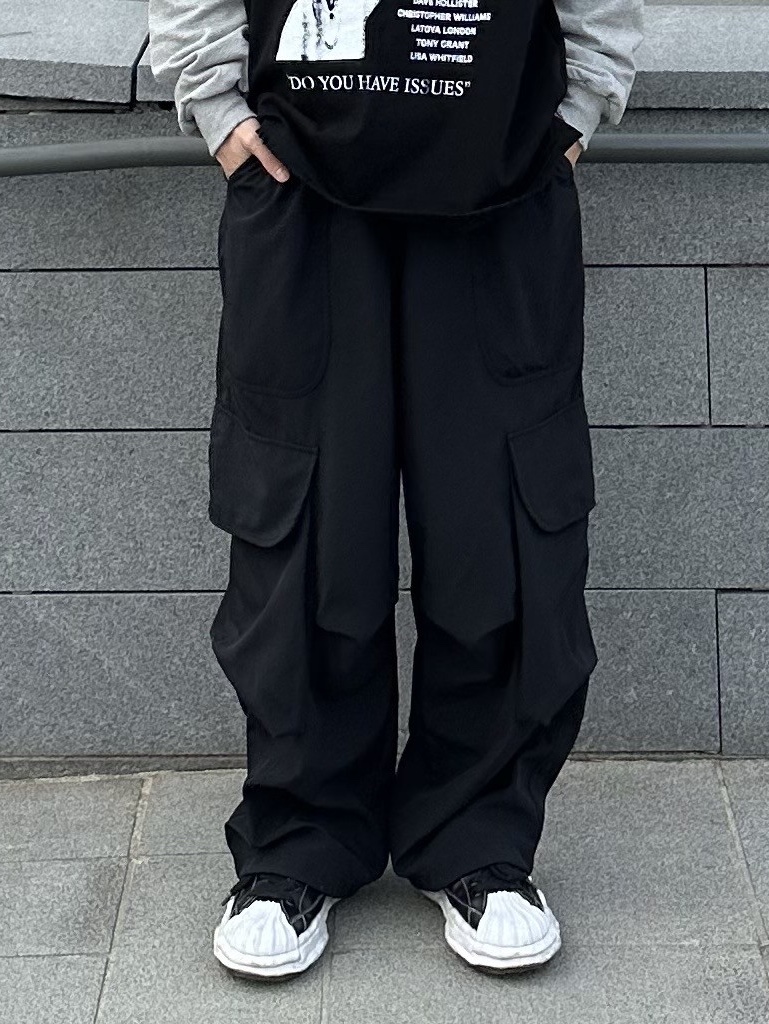Maison Mihara Yasuhiro Blakey OG Sole Canvas Low-top Sneakers Black White, Maison Mihara Yasuhiro Blakey OG Sole Leather Low-top Sneakers Black 착용 스타일 - 6