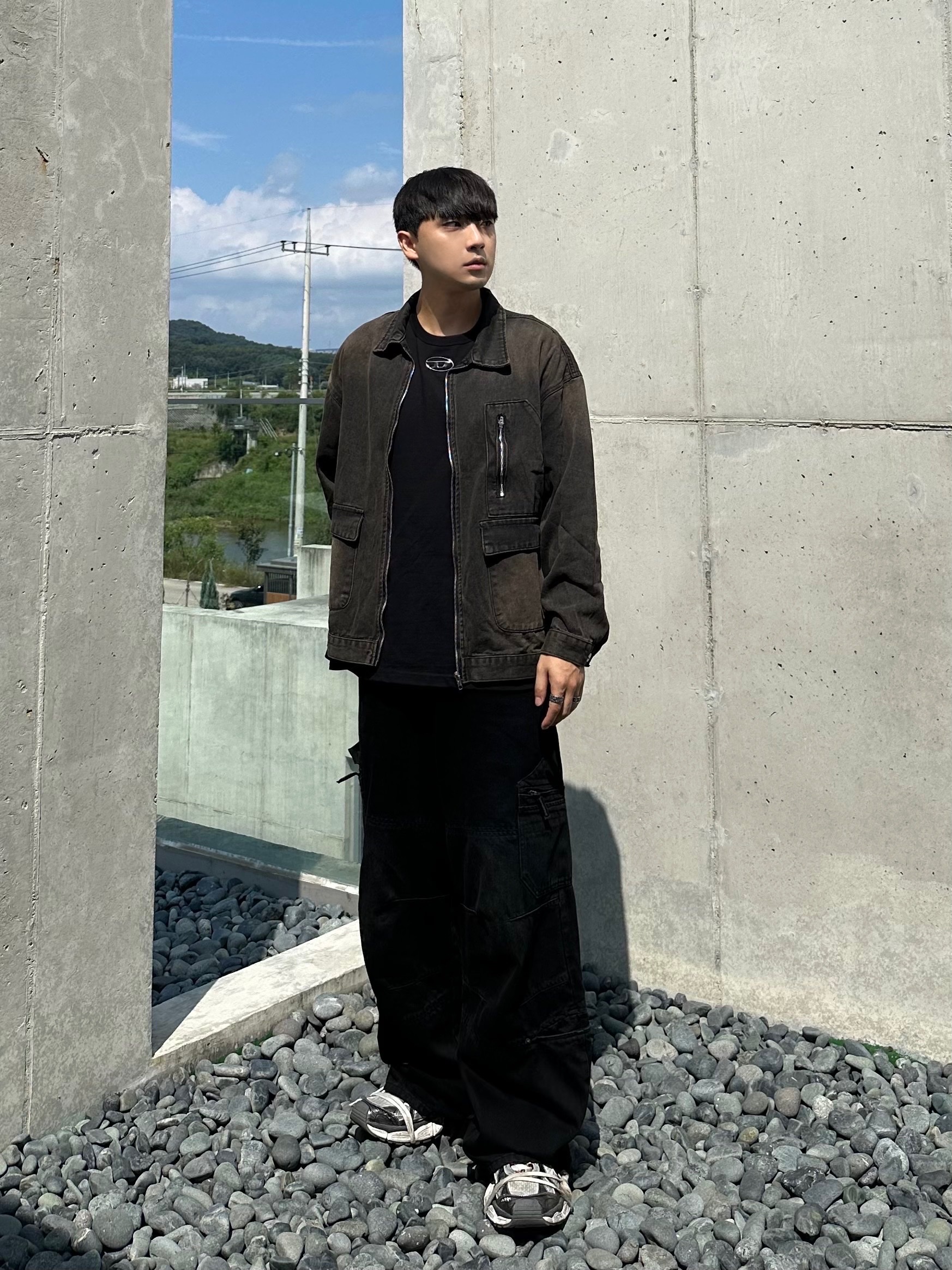 Balenciaga 3XL Sneakers Grey White Red, Diesel T-Just-Od T-shirt Black 착용 스타일 - 2