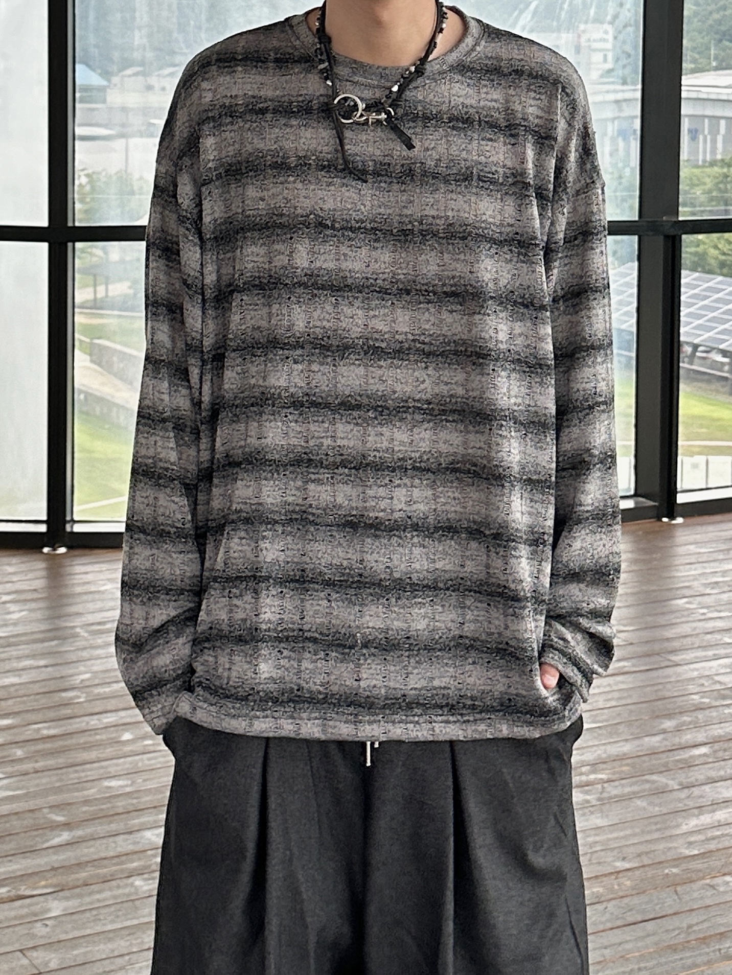 Balenciaga 3XL Sneakers Light Beige 착용 스타일 - 3