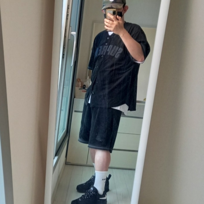 Supreme Ultrasuede Mesh Baseball Jersey Black - 24SS, Supreme Ultrasuede Mesh Short Black - 24SS 착용 스타일 - 1