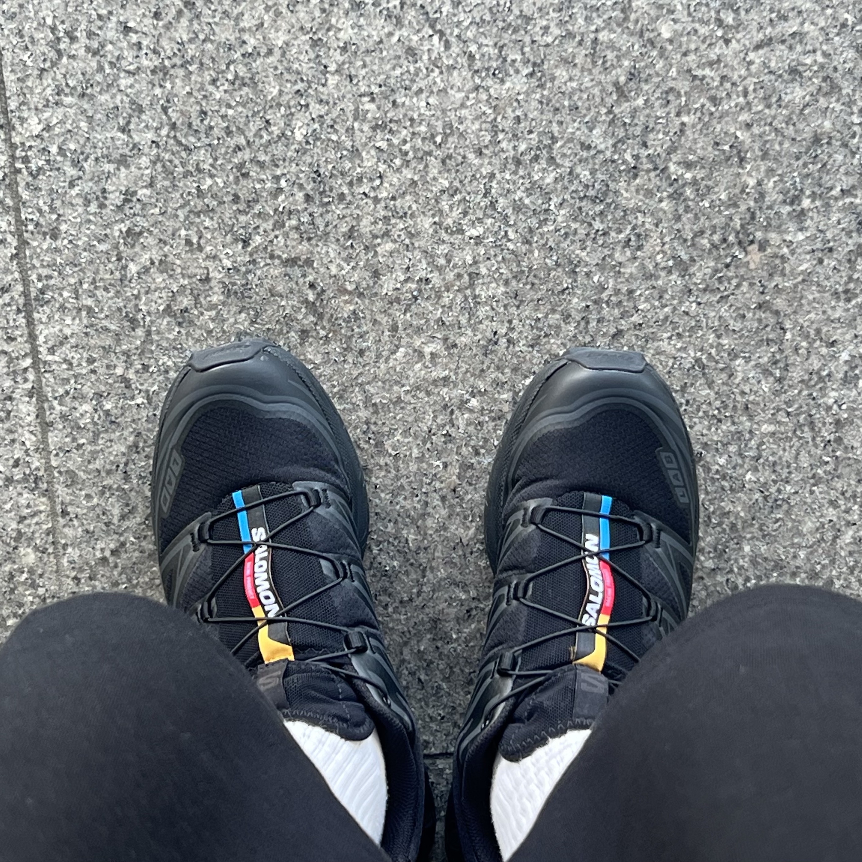 Salomon XT-6 ADV Black 착용 스타일 - 2