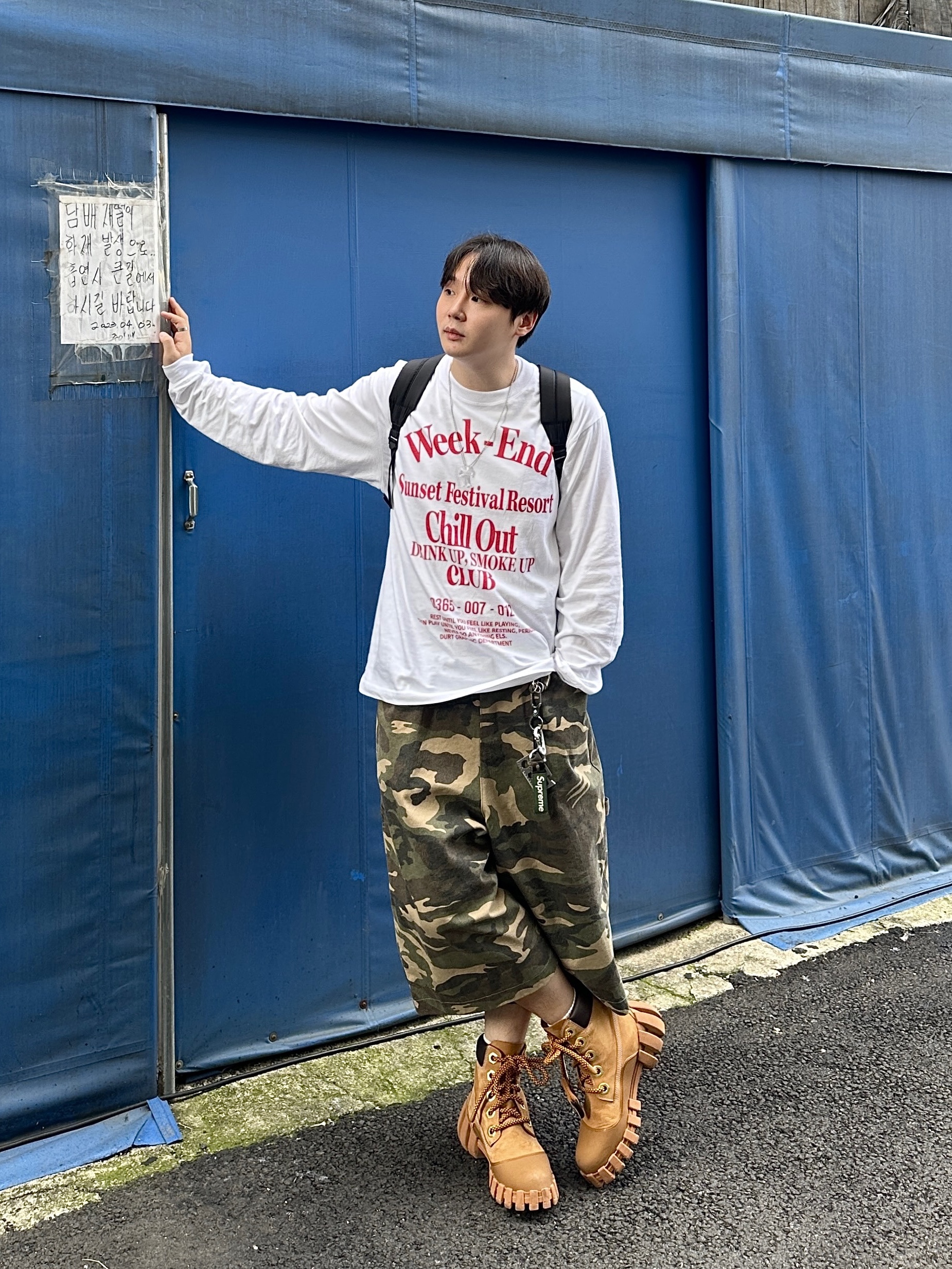 Timberland x Humberto Leon 6 Inch Boot Wheat Nubuck - Medium, Supreme Webbing Keychain Green Camo - 23SS 착용 스타일 - 1