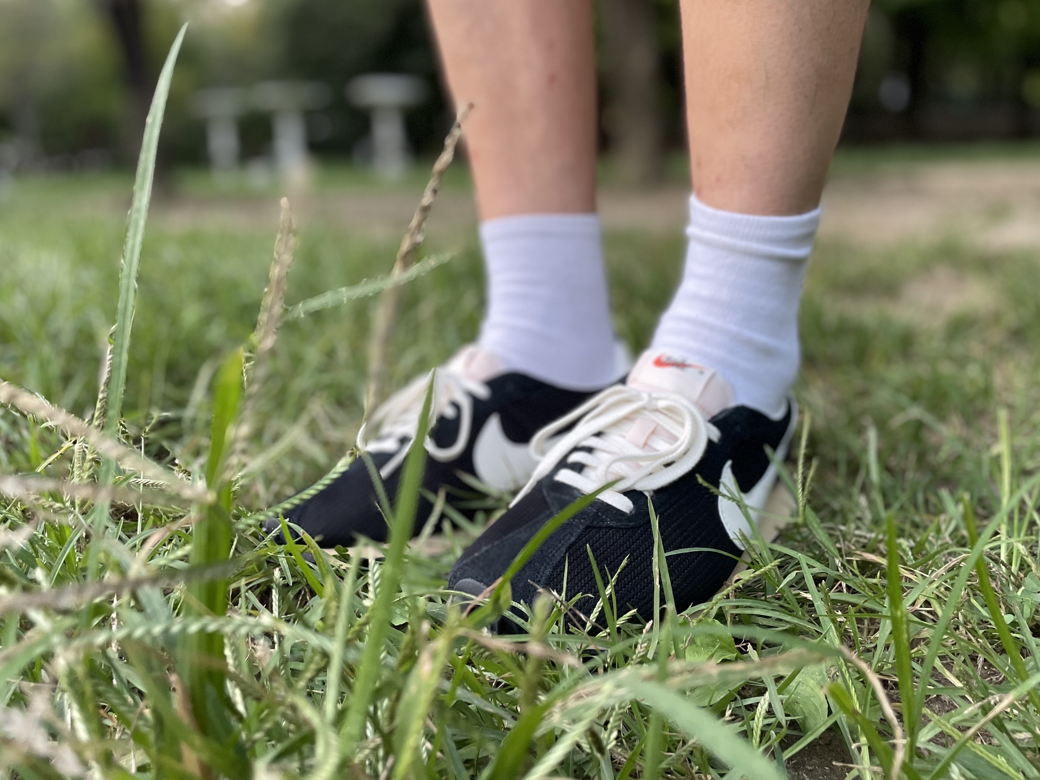 Nike LD-1000 SP Black and Sail, Stussy Plush T-Shirt Black 착용 스타일 - 3