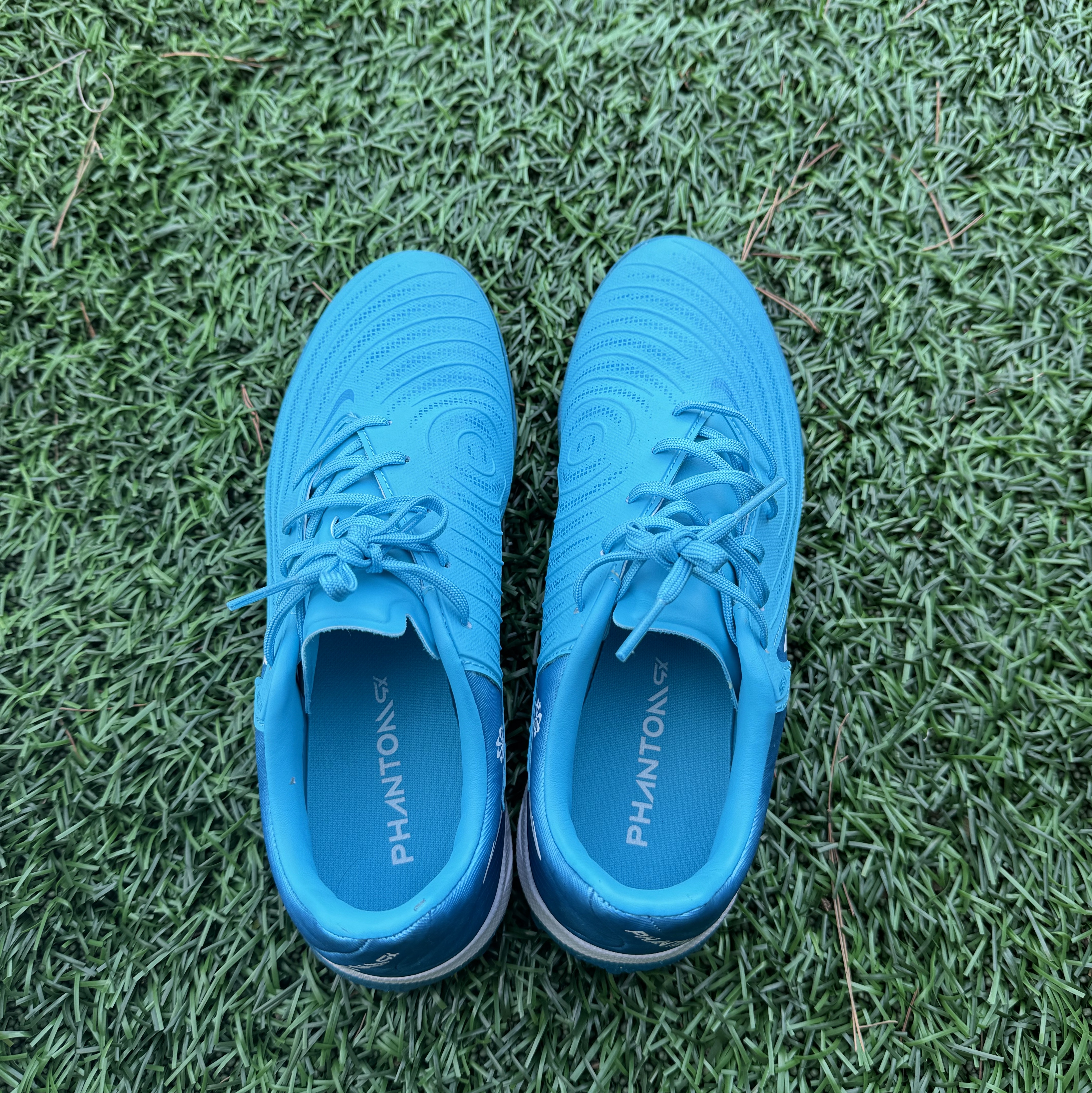 Nike Phantom GX 2 Pro TF Blue Fury White 착용 스타일