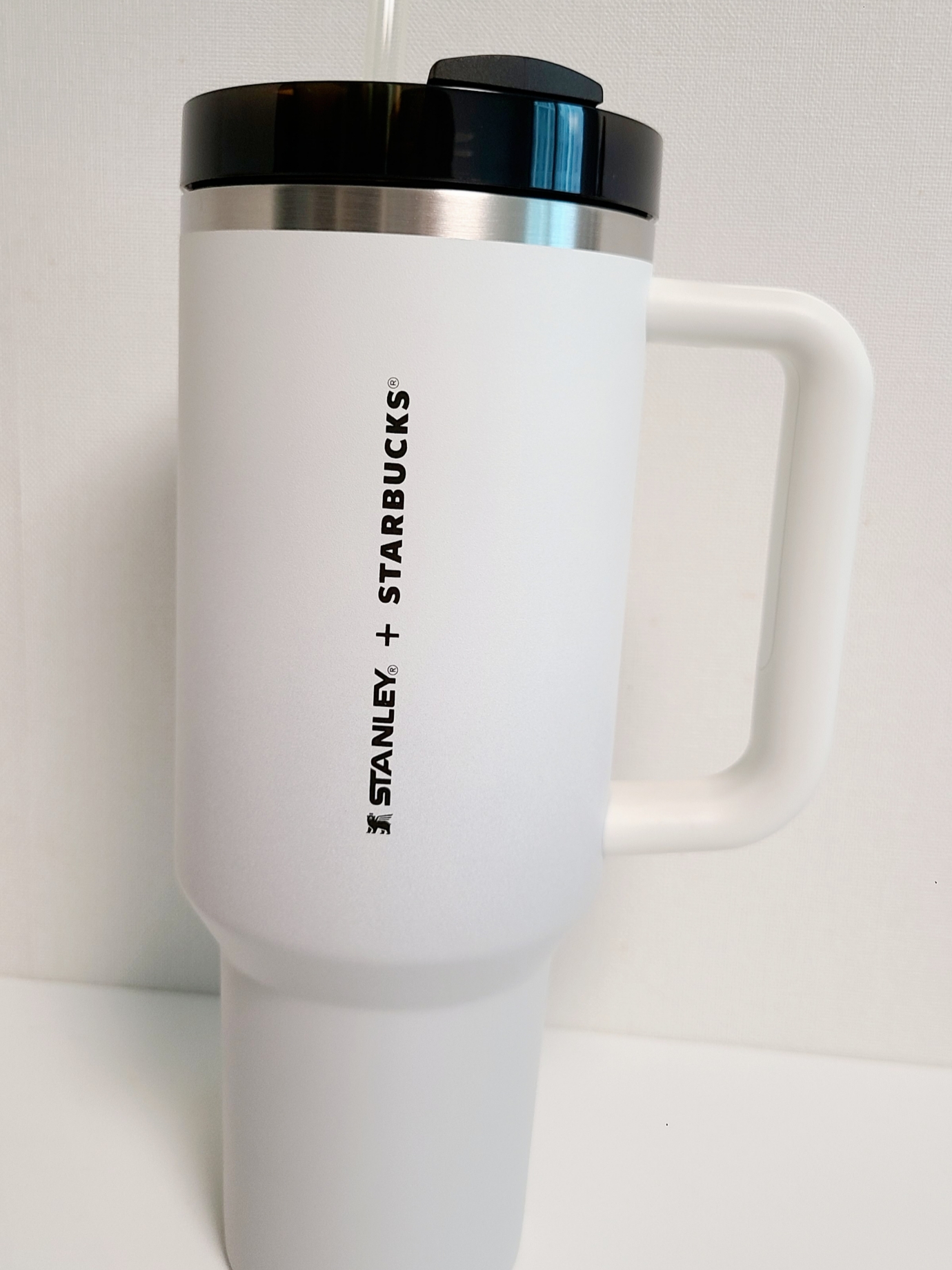 Starbucks 24 SS Stanley White Quencher Tumbler 1183ml 착용 스타일