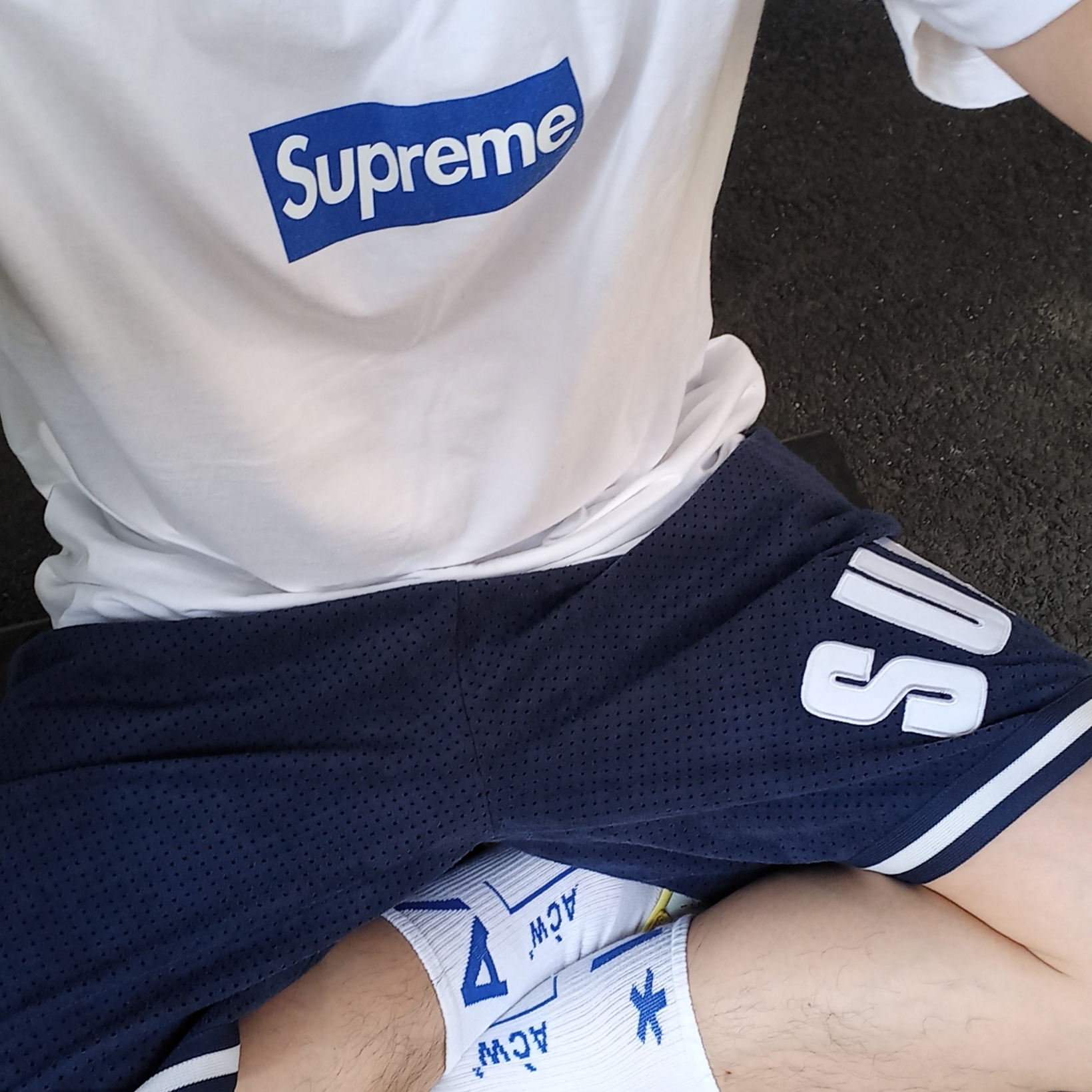 Supreme Seoul Box Logo T-Shirt White - 23FW, Gucci Interlocking G Chain Bracelet In Silver Silver 착용 스타일 - 2