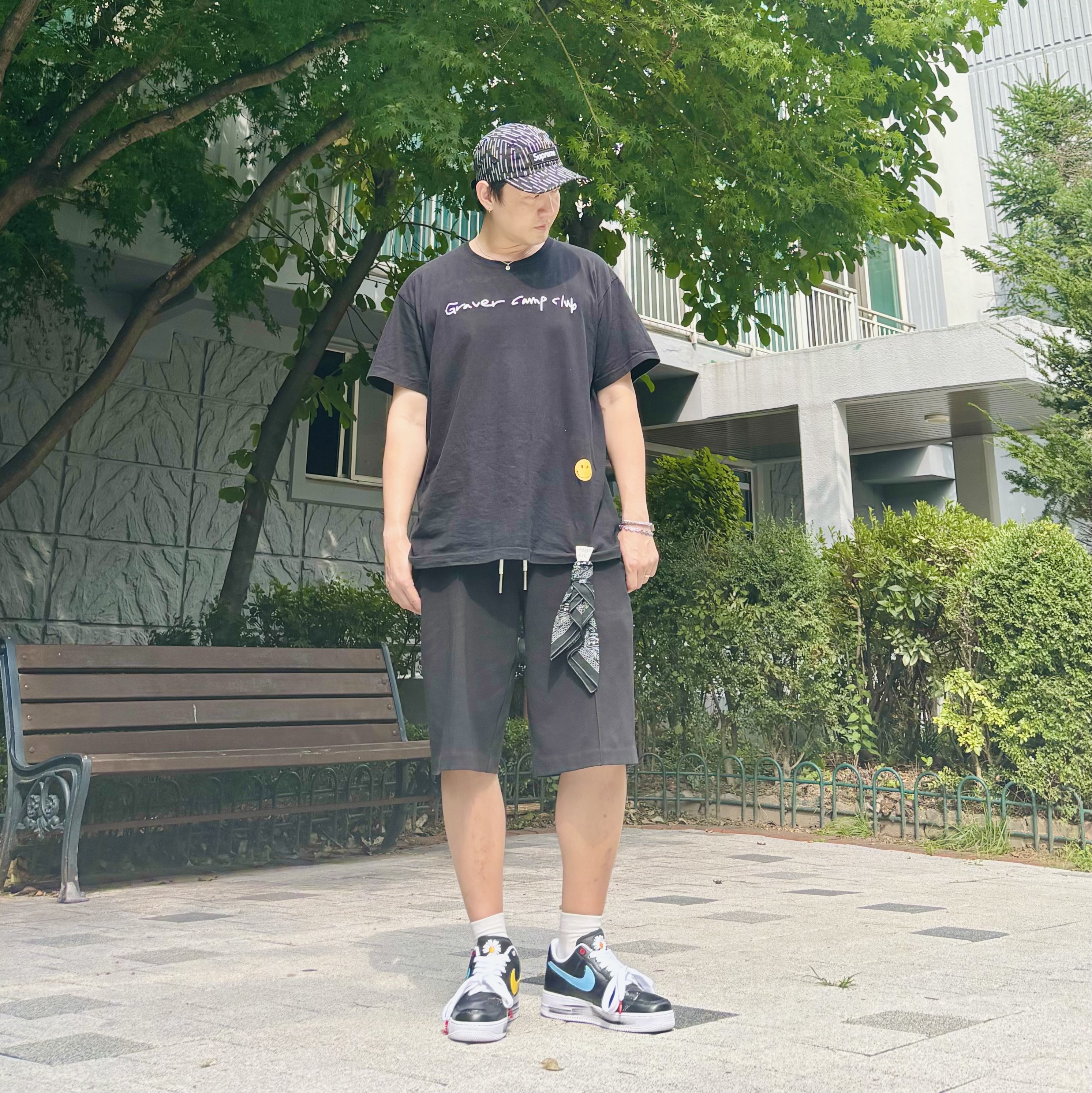 Supreme Military Camp Cap Black Raindrop - 24FW, Nike x Peaceminusone Air Force 1 Low Para-Noise 3.0 Black and Multicolor 착용 스타일