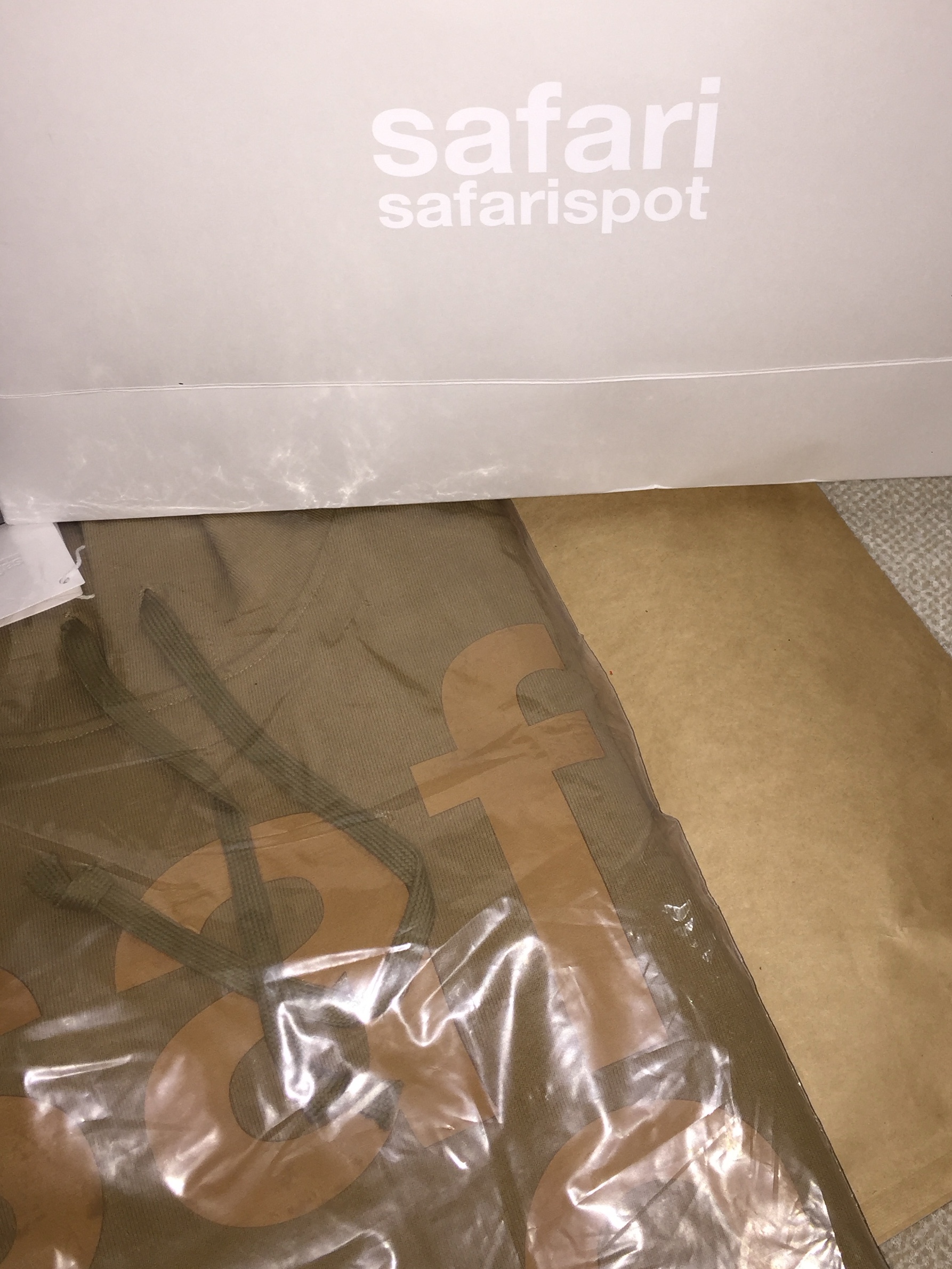 [KREAM 단독] Safarispot Women 1/2 Basic Safari Hoodie Sand 착용 스타일