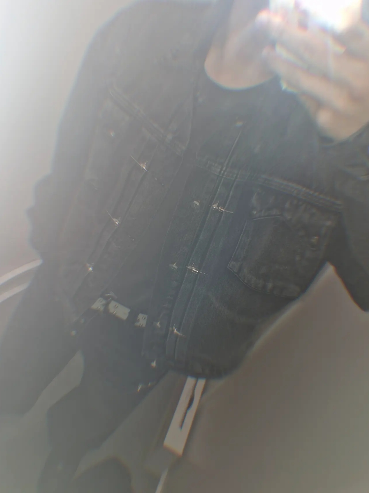 Thug Club Arab Sword Flannel Shirt Red, Nike Air Force 1 '07 Low Triple Black 착용 스타일 - 3