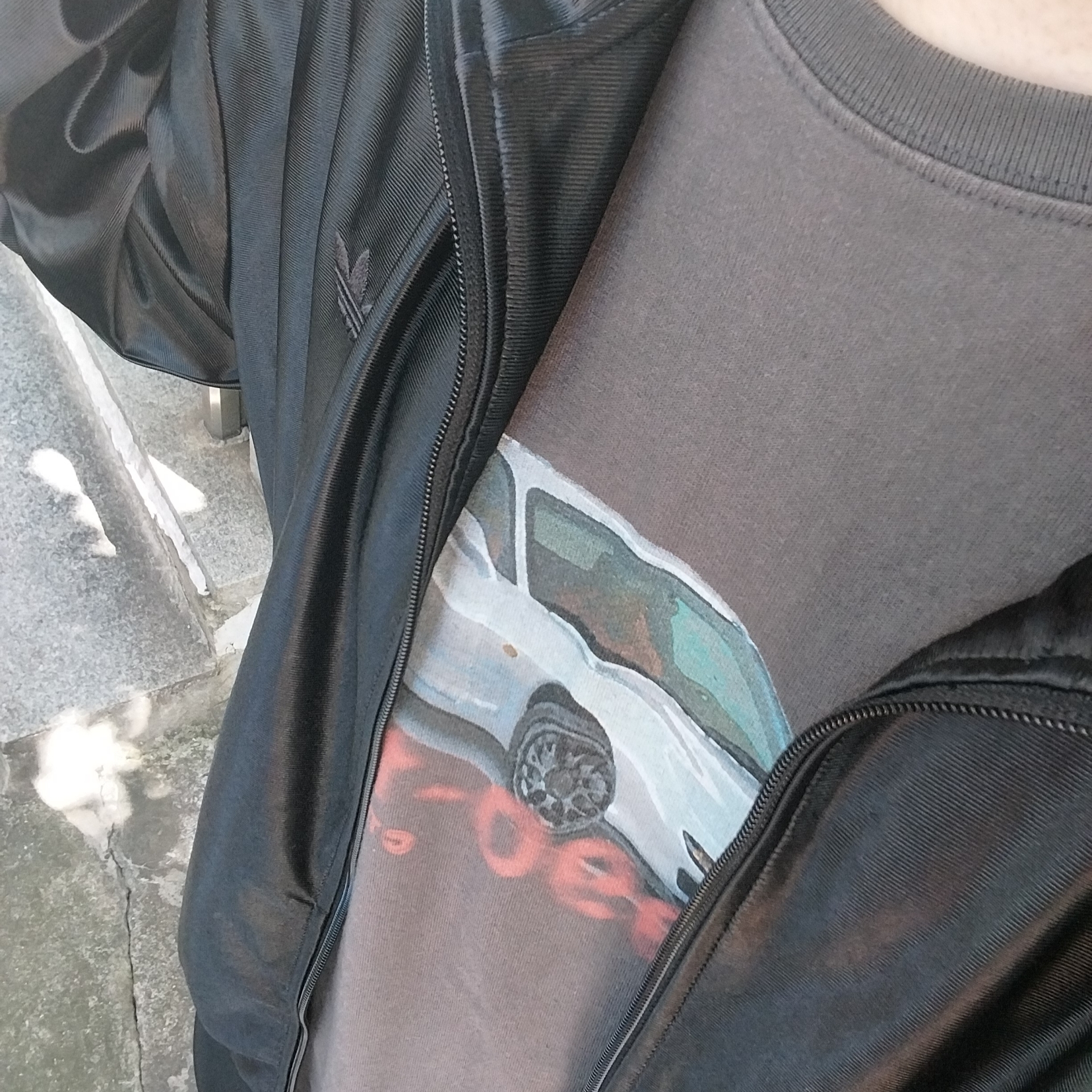 Adidas Q3 Oversized Track Top Black - KR Sizing, Thevinylhouse Old Car T-Shirt Charcoal 착용 스타일