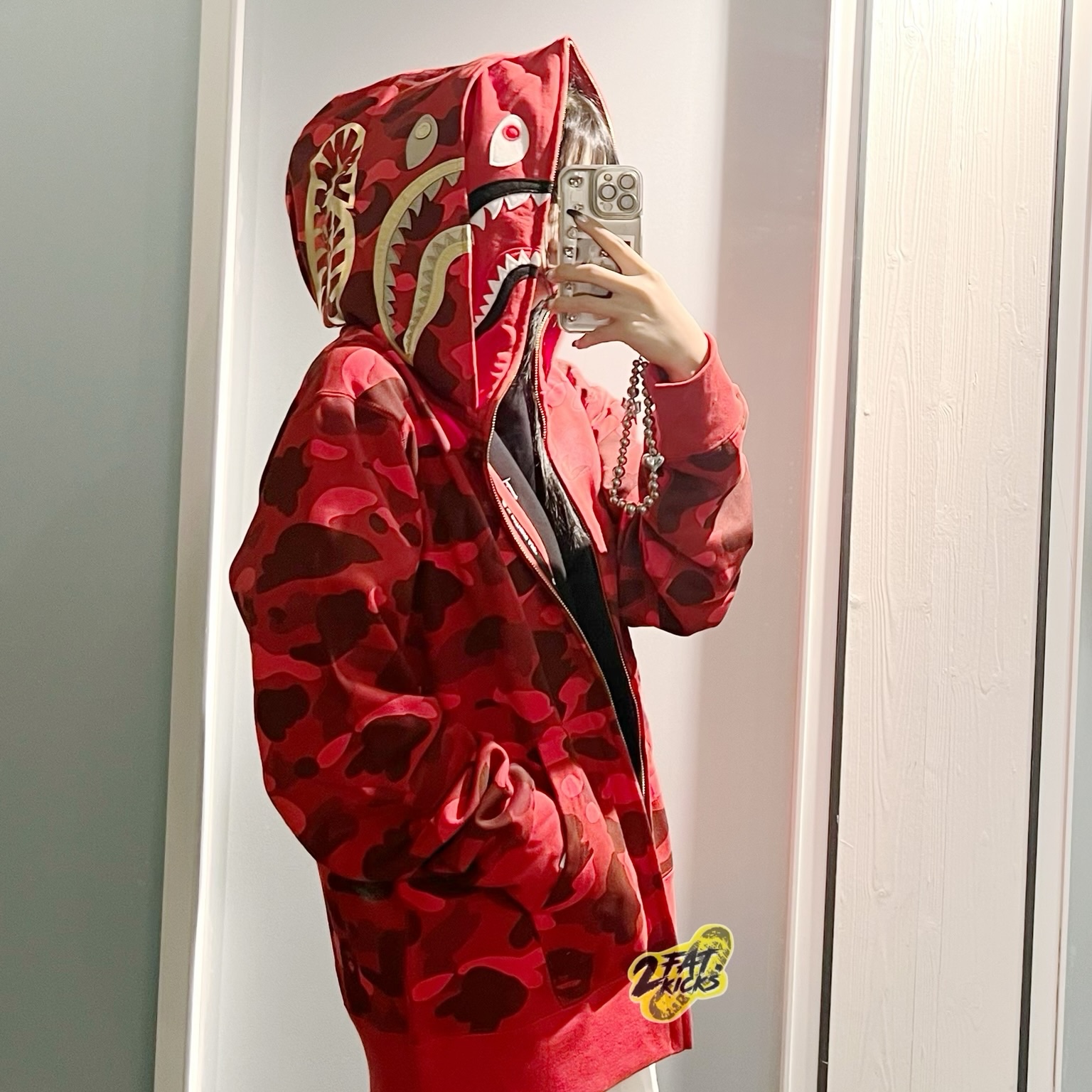 BAPE Color Camo Double Shark Full Zip Hoodie Misted yellow, BAPE Color Camo Double Shark Full Zip Hoodie Bright Red 착용 스타일 - 6