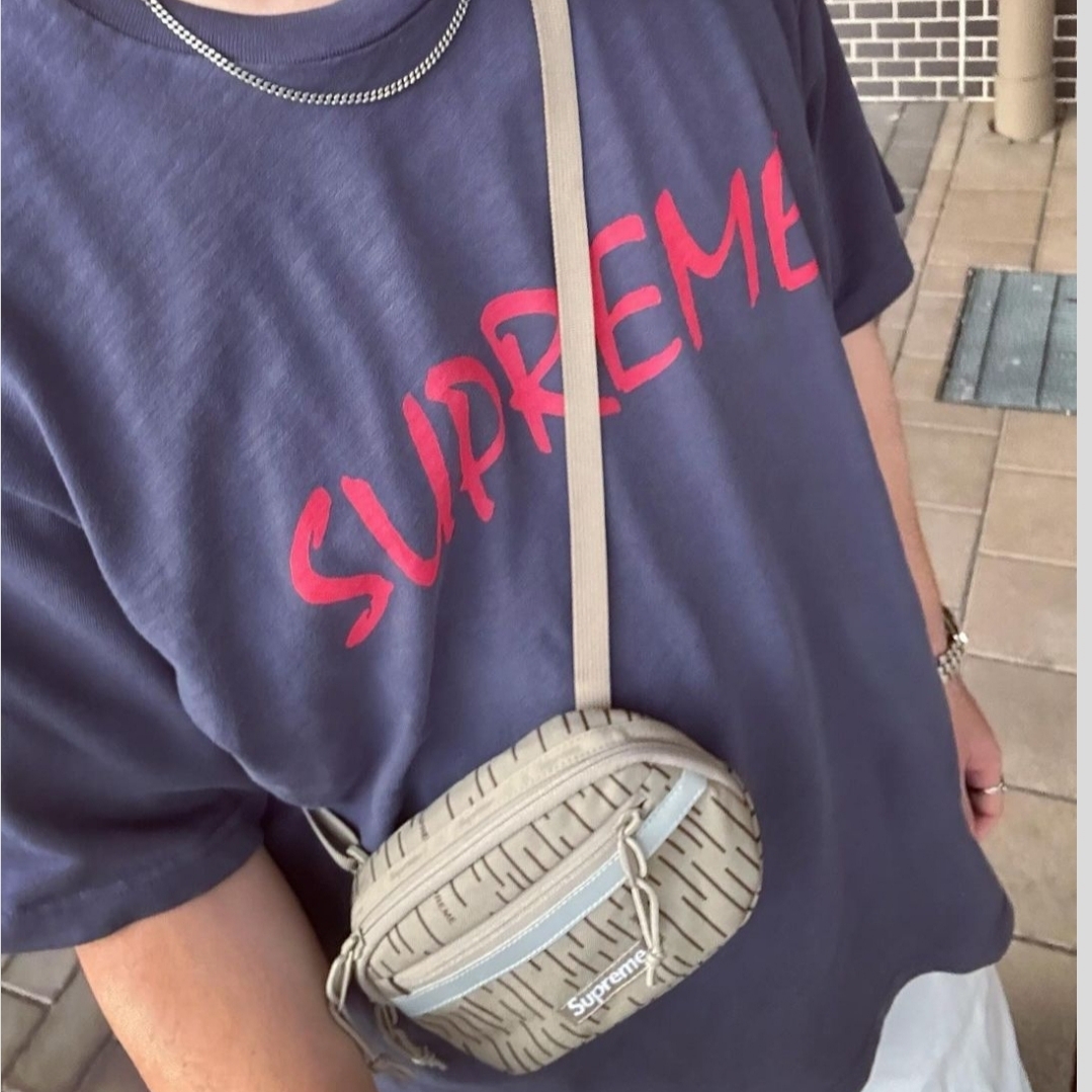 Supreme Mini Side Bag Tan Raindrop - 24FW 착용 스타일 - 1