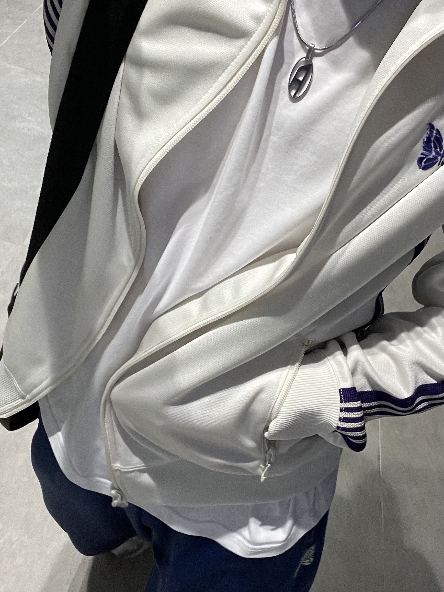 Needles H.D. Track Pants Poly Smooth Royal, Needles Track Jacket Poly Smooth Ice White 착용 스타일