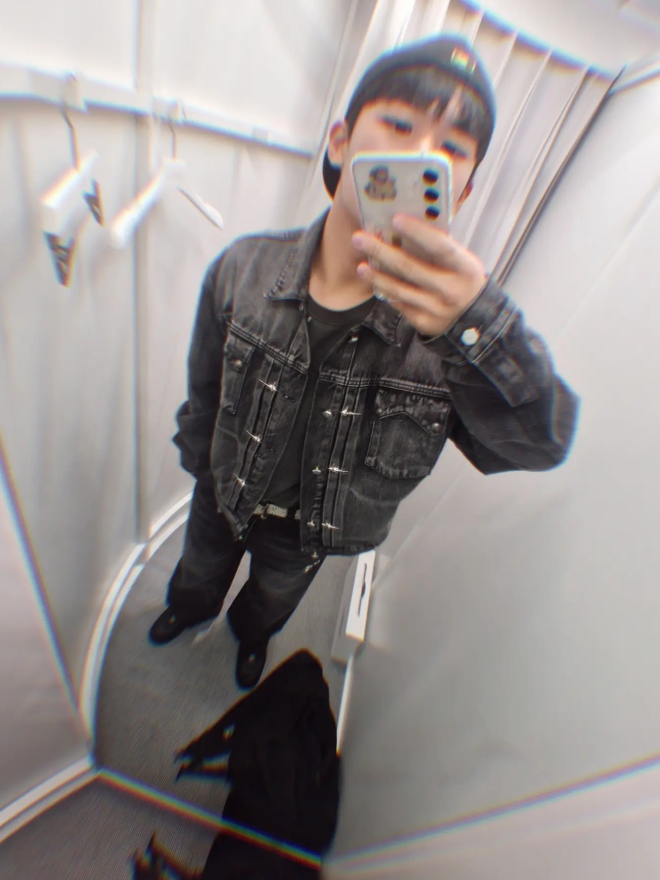 Thug Club Arab Sword Flannel Shirt Red, Nike Air Force 1 '07 Low Triple Black 착용 스타일 - 4