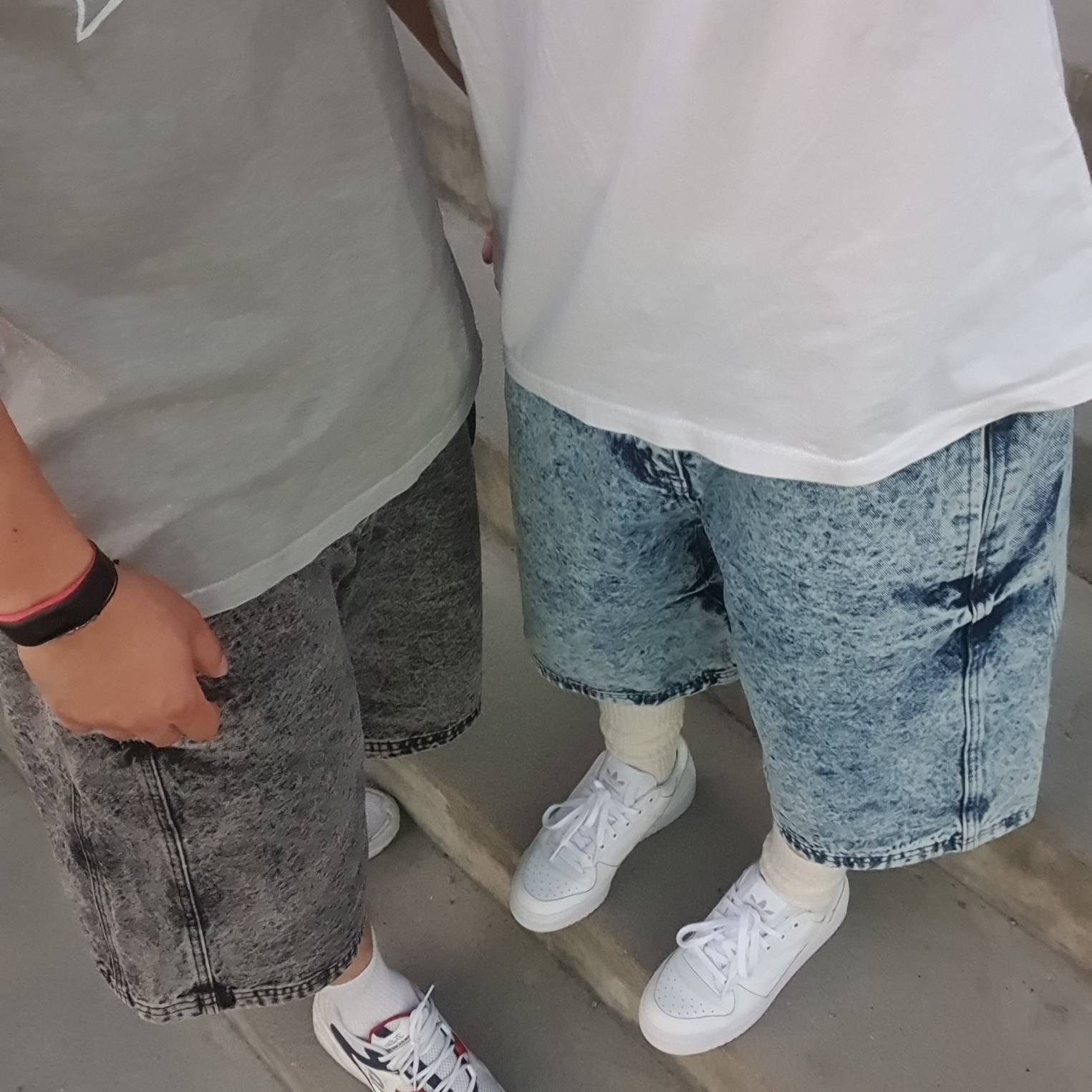 (W) Adidas Forum Bold Cloud White 착용 스타일 - 1