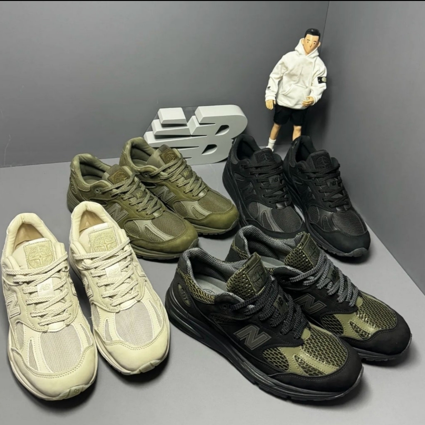 New Balance x Stone Island 991v2 Made in UK Black Olive Night, New Balance x Stone Island 991v2 Made in UK Black 착용 스타일 - 2