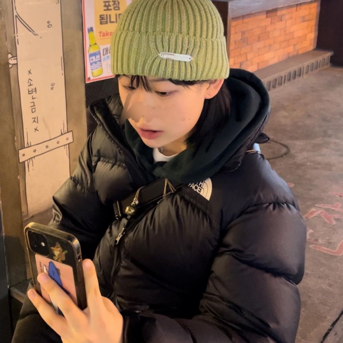 The North Face 1996 Eco Nuptse Jacket Black 착용 스타일