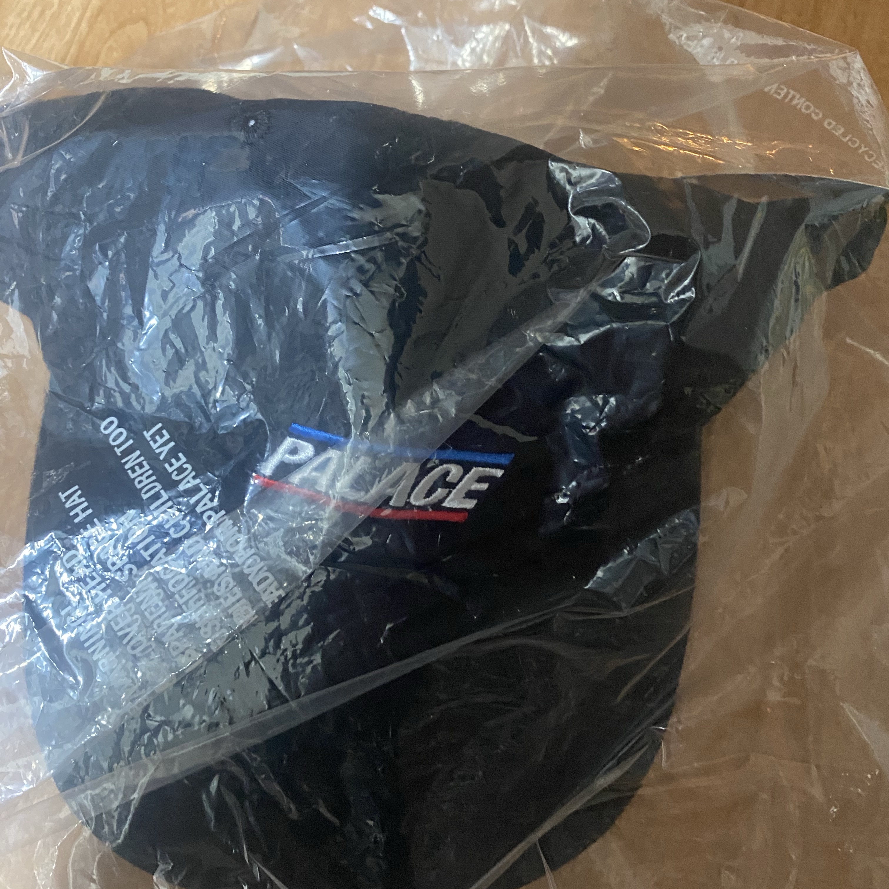 Palace Basically A Shell 6-Panel Black - 24SS 착용 스타일