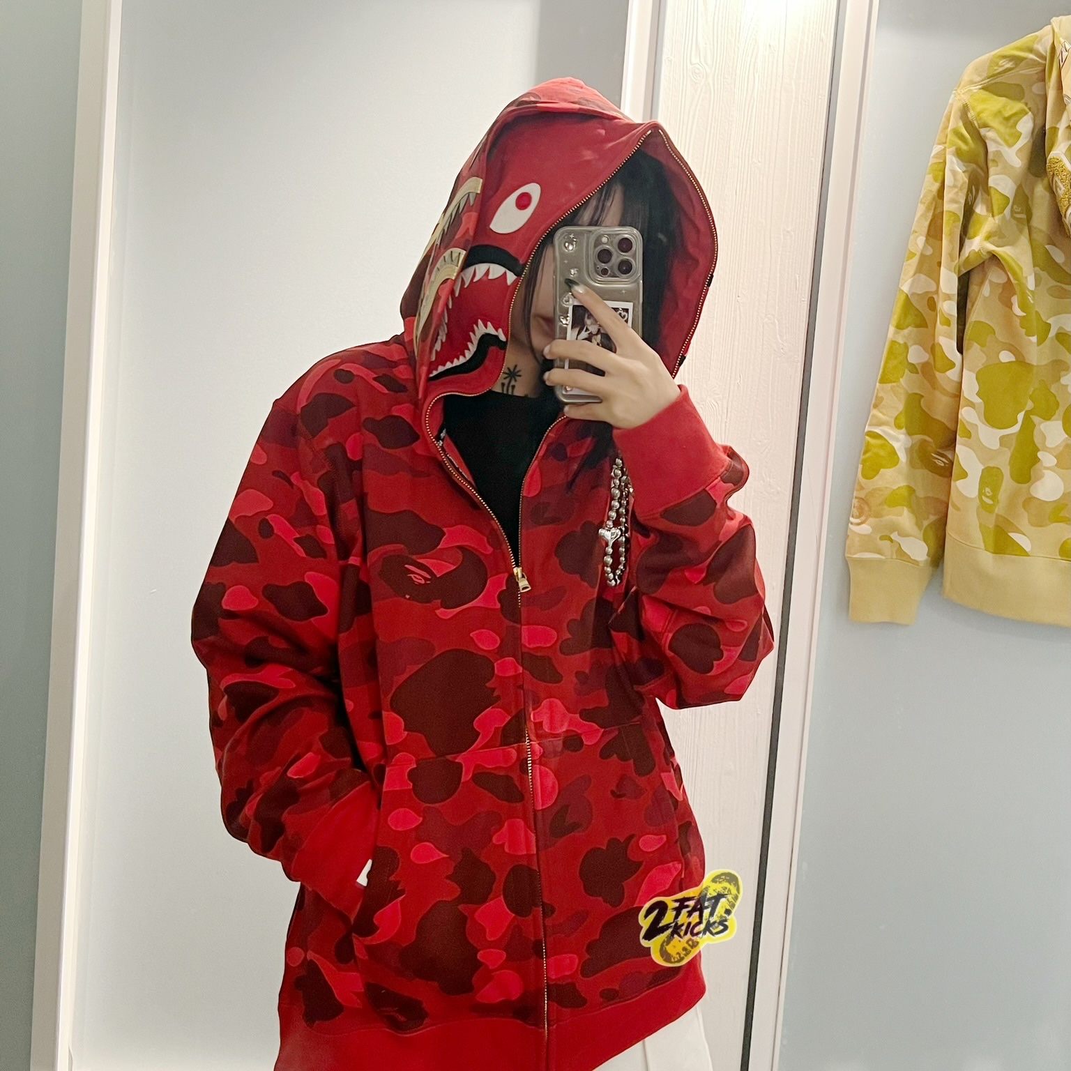BAPE Color Camo Double Shark Full Zip Hoodie Misted yellow, BAPE Color Camo Double Shark Full Zip Hoodie Bright Red 착용 스타일 - 7