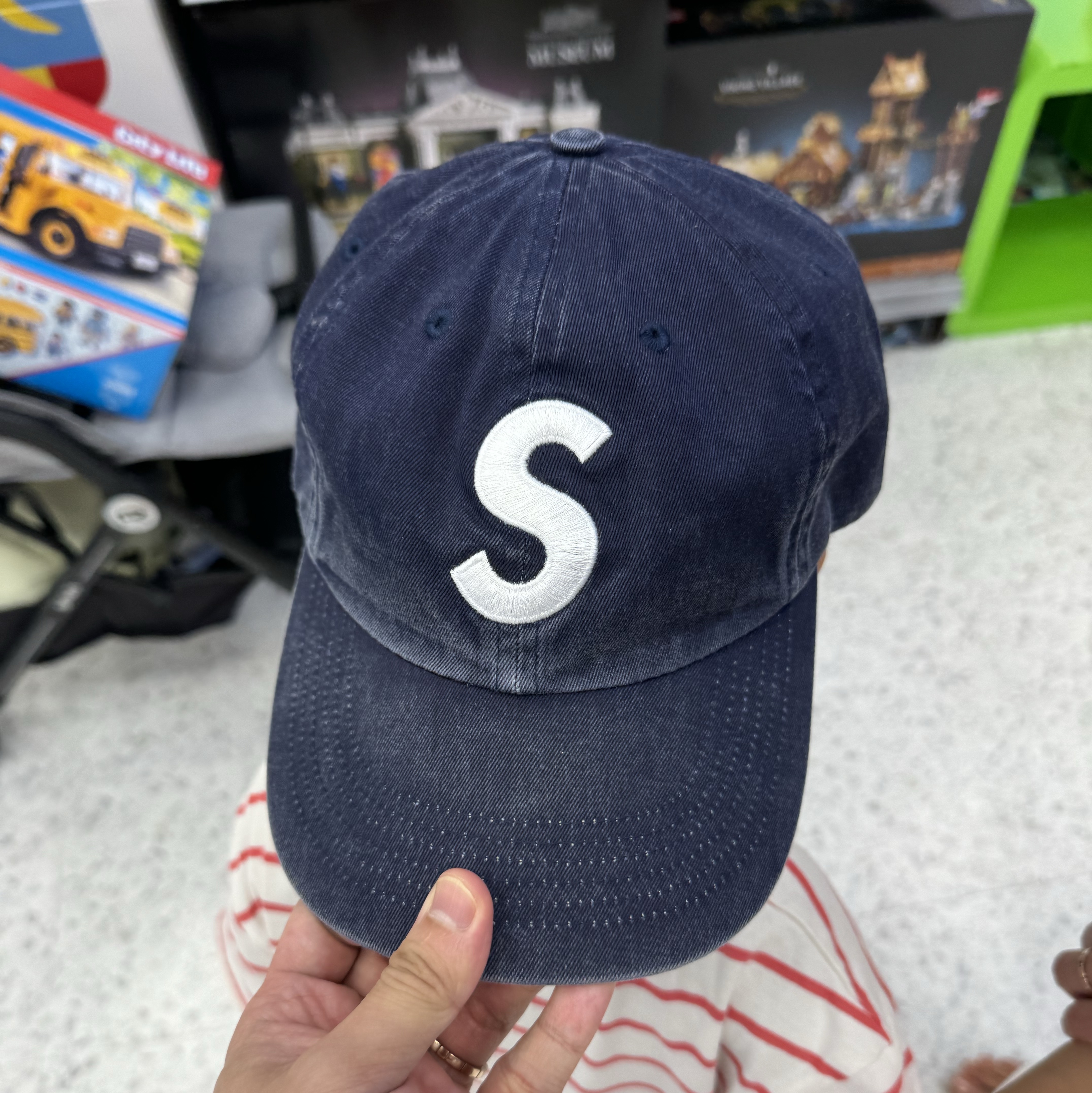 Supreme Pigment Print S Logo 6-Panel Navy - 23FW 착용 스타일