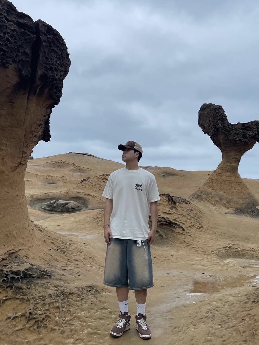 Stussy Surfwalk Pigment Dyed T-Shirt Natural, Nike Air Force 1 Mid '07 QS Chocolate 착용 스타일 - 3