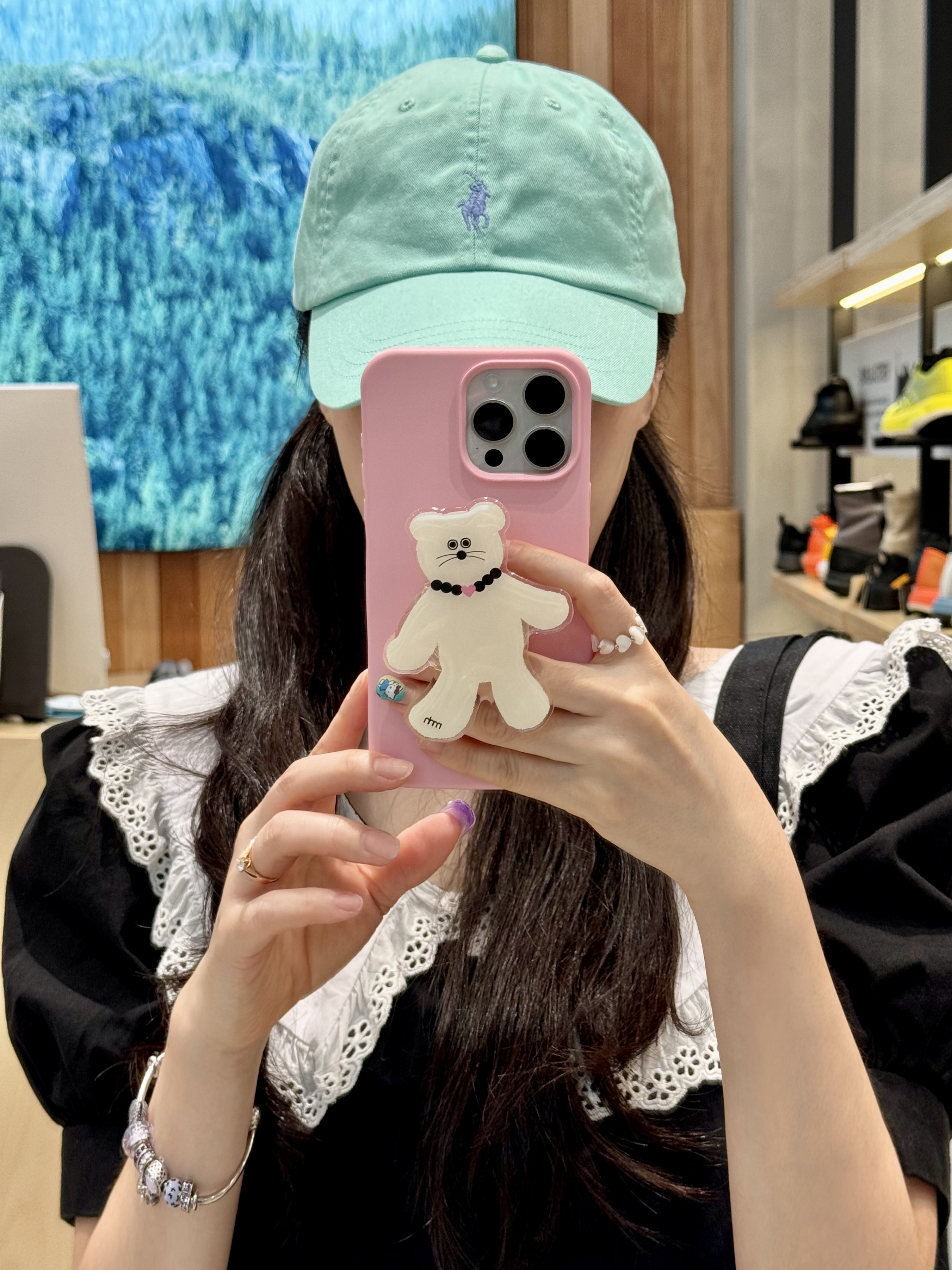 Emis Curvy Shoulder Bag Black, [30%적립] Polo Ralph Lauren Cotton Chino Baseball Cap Carmel Pink 착용 스타일 - 2