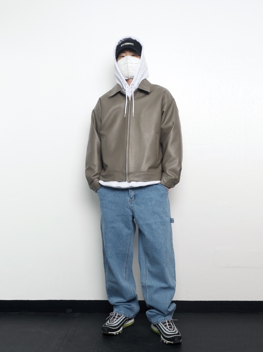 QT8 Garments TL Synthetic Leather Single Jacket Grey Khaki, QT8 Garments TL Denim Carpenter Pant Blue 착용 스타일 - 1