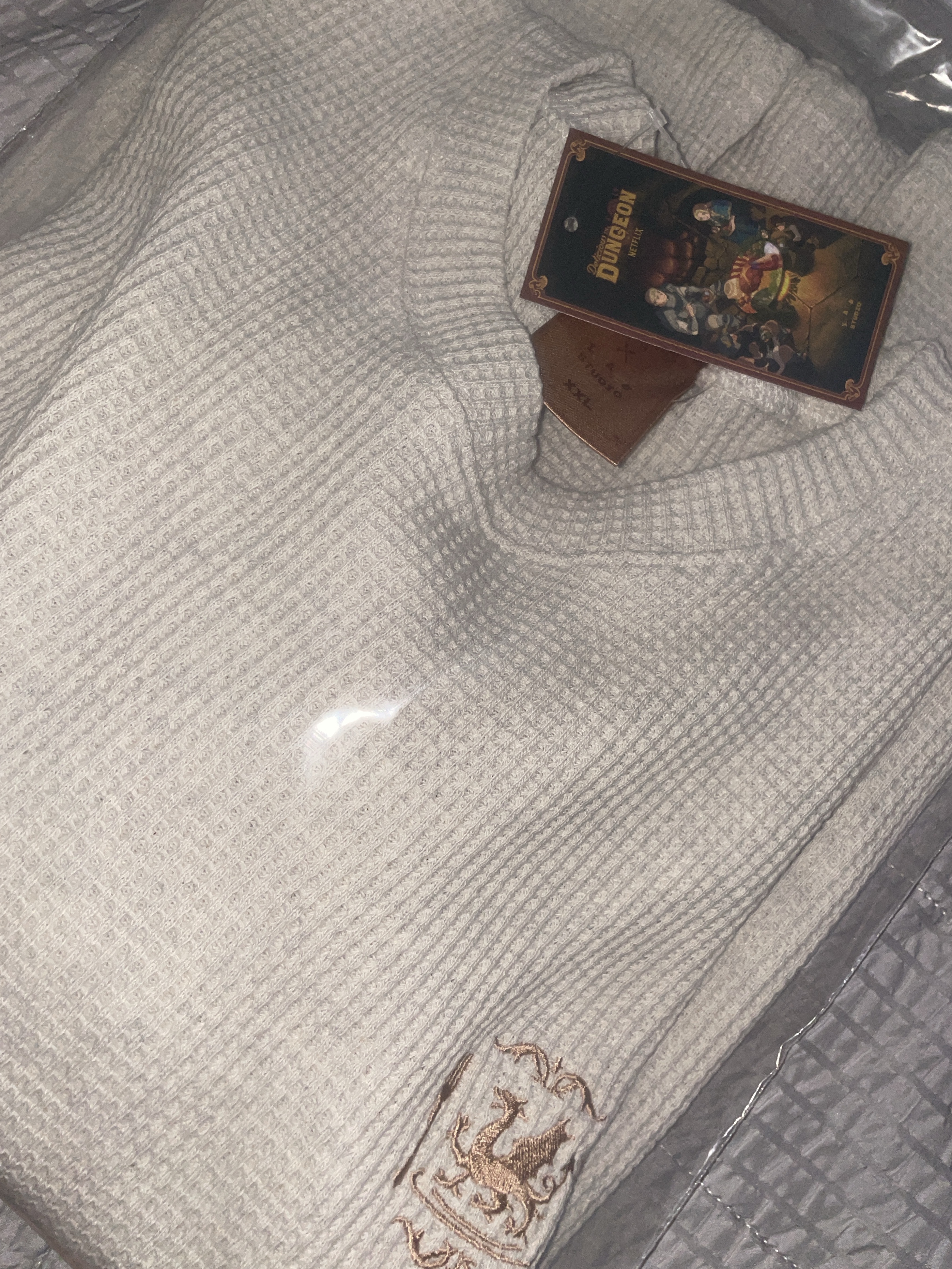 IAB Studio x Delicious in Dungeon Waffle Long Sleeve Oatmeal 착용 스타일
