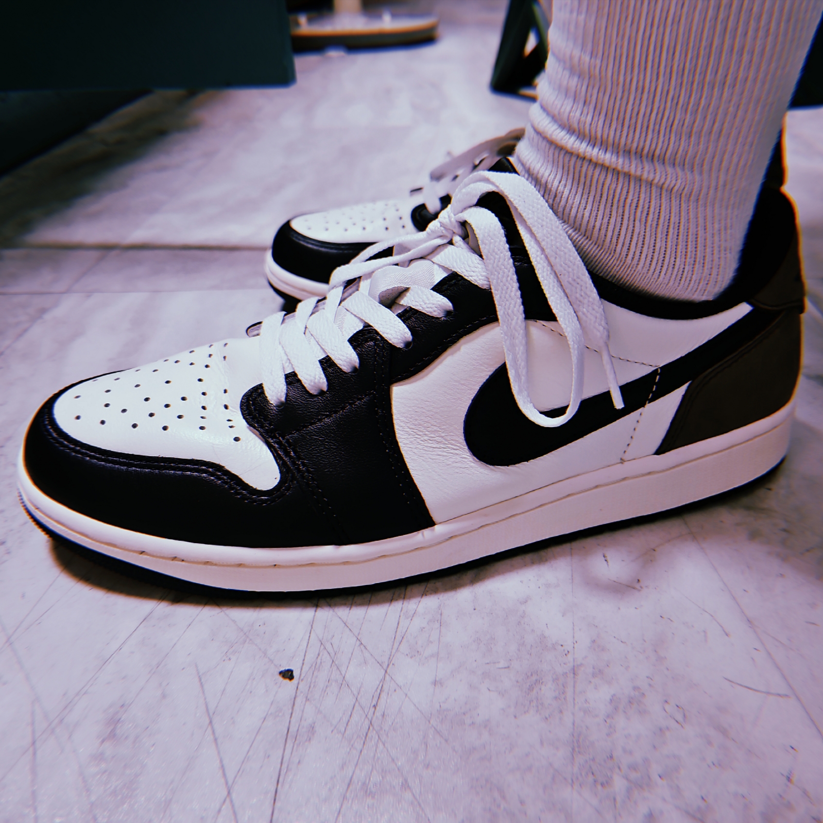 Jordan 1 Retro Low OG Mocha 착용 스타일