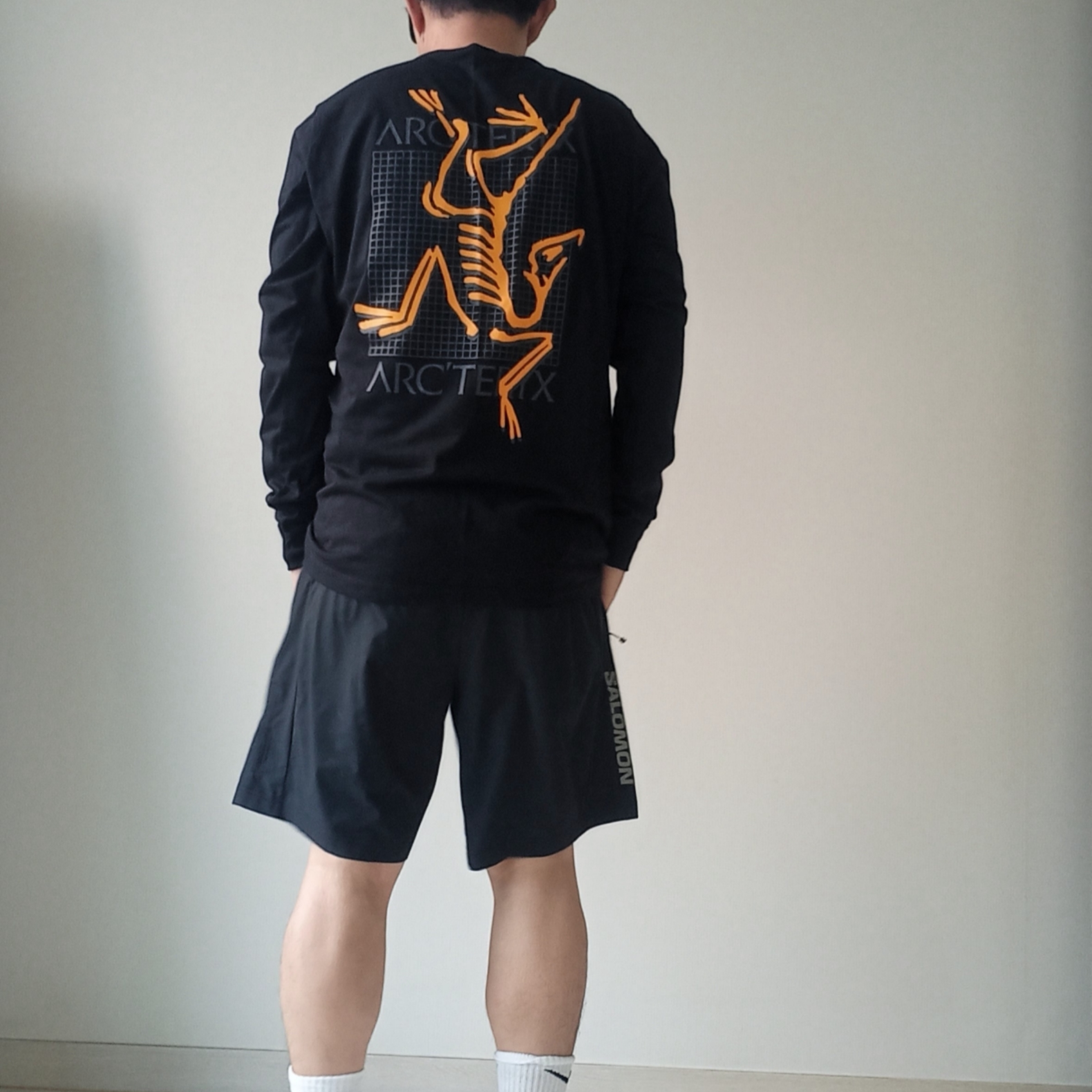 Arc'teryx Arc'Multi Bird Logo LS T-Shirt Black 착용 스타일 - 2