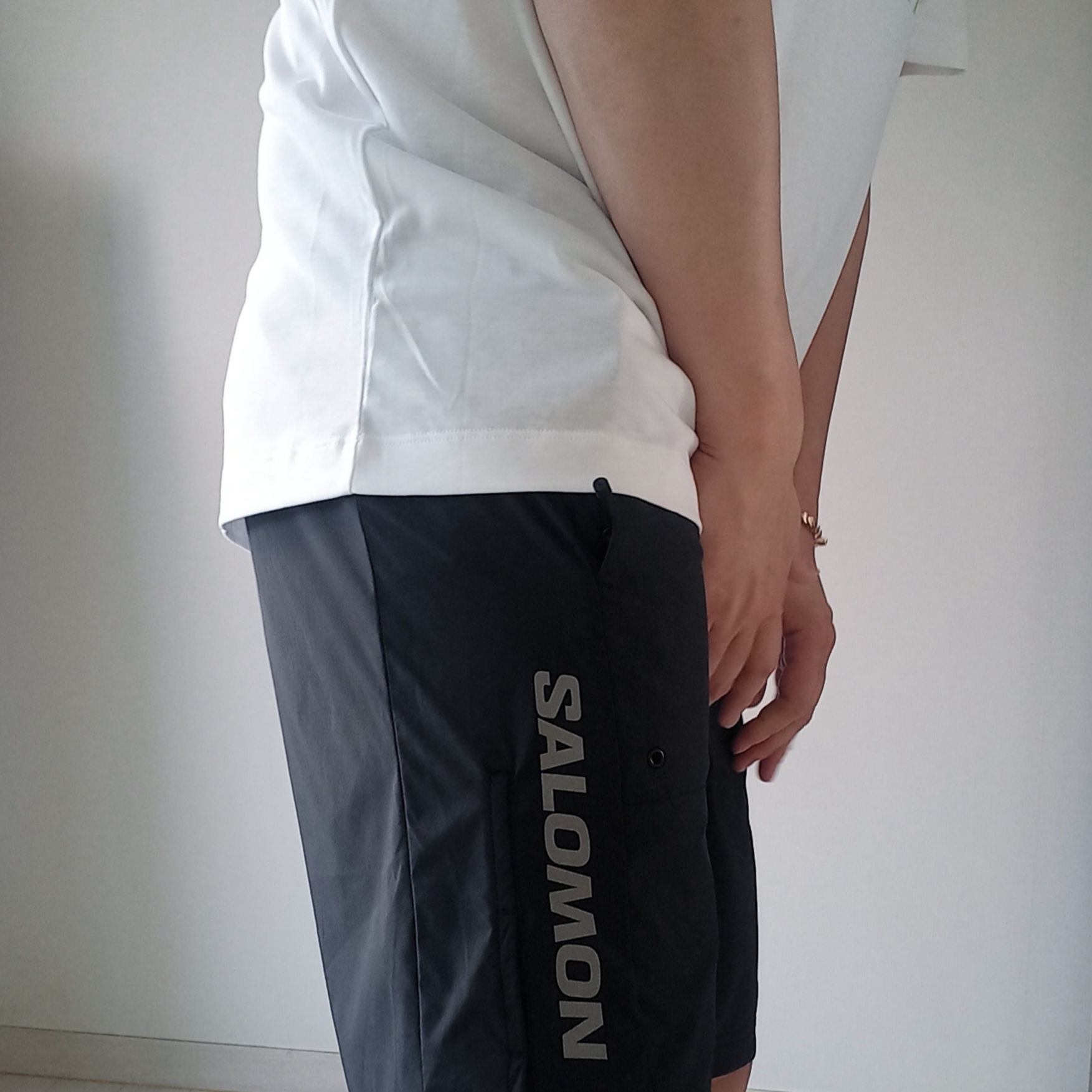 Arc'teryx Arc'word Logo SS T-Shirt White Light 착용 스타일 - 4